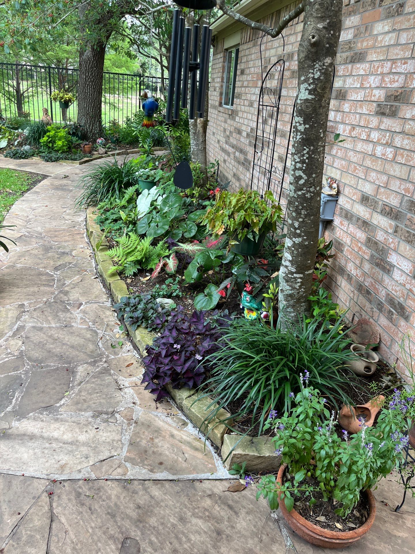 GAF Charcoal Roof Replacement for Houston Home by Houston Roofing & Construction