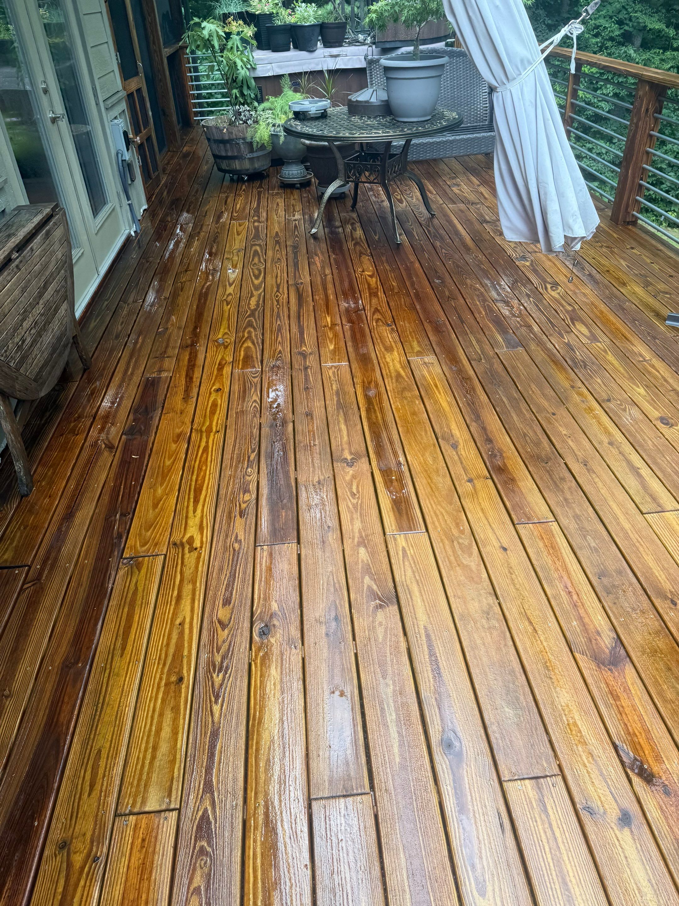 Wood Deck using Wood Sealant by DuraSeal