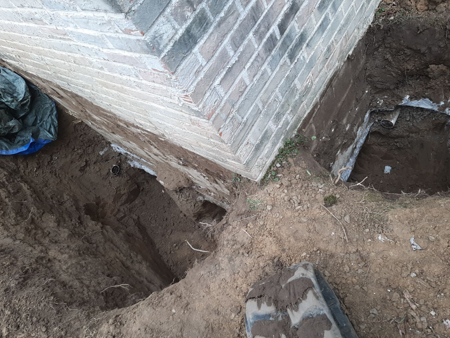 Helical Piers and Wall Crack Injections by Toledo Basement Repair