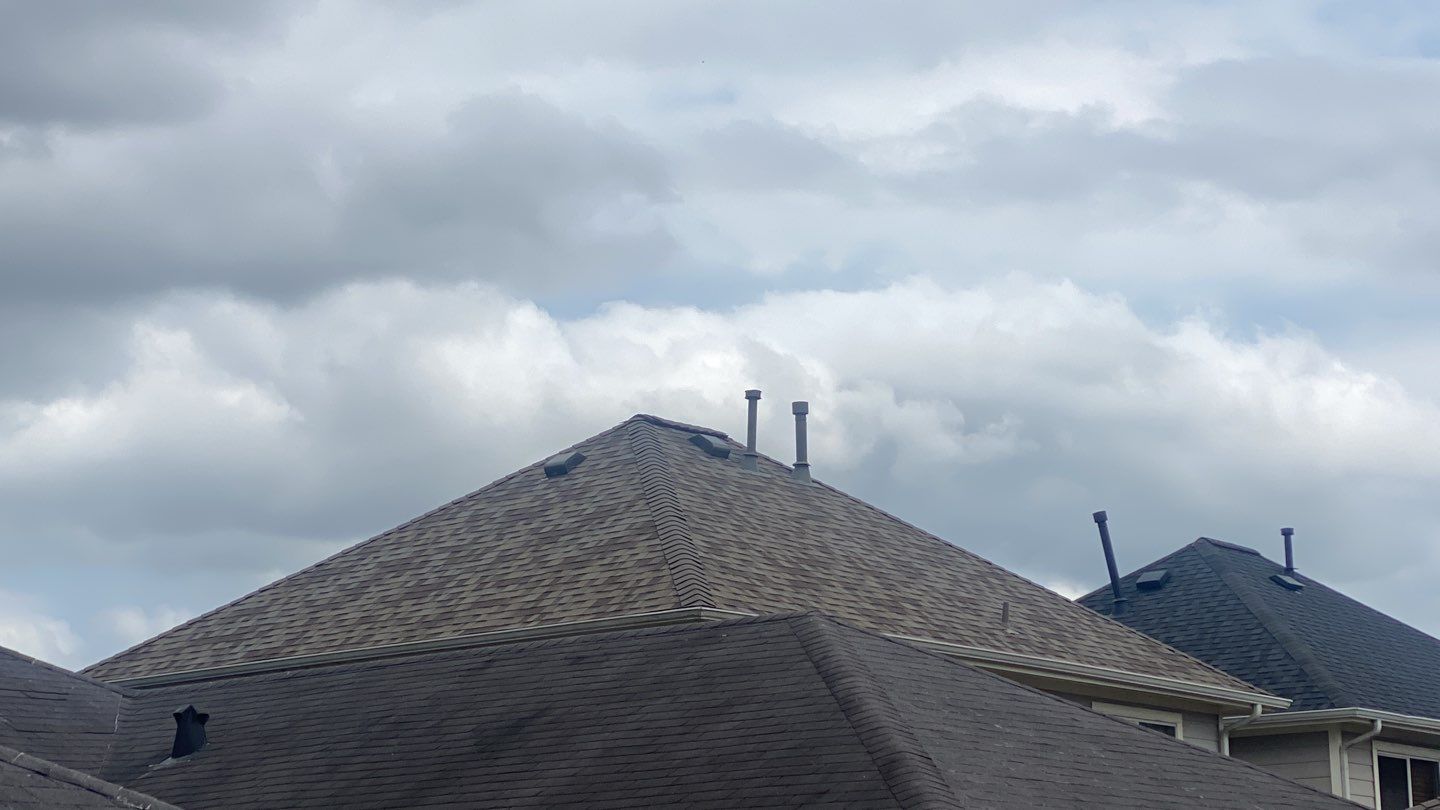 Residential Roofing Installation using Owen's Corning Duration (Lifetime) Shingles by Roof Repair Company