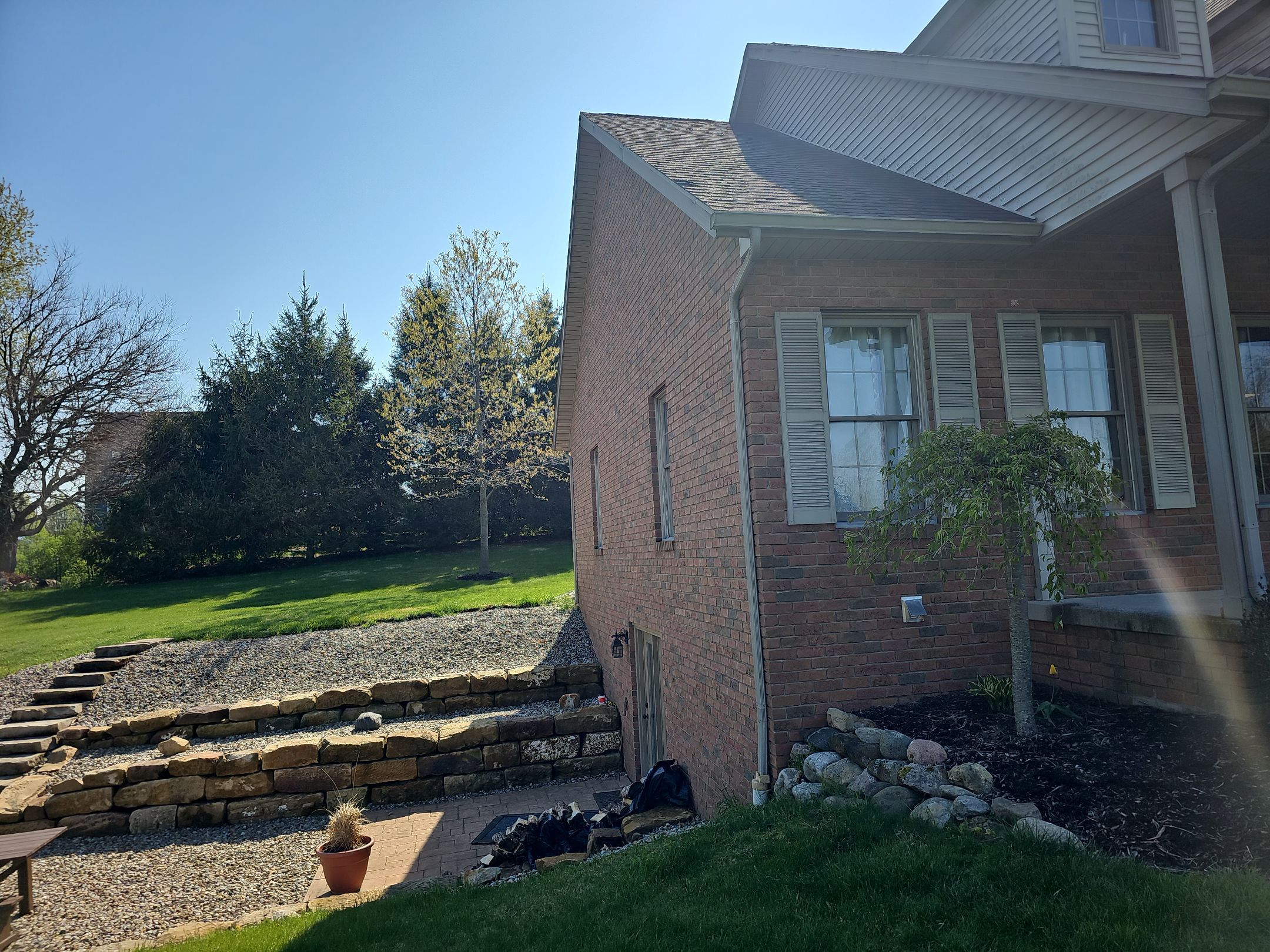 ATLAS PINNACLE COLOR: WEATHERED SHADOW by Eagle Eye Roofing