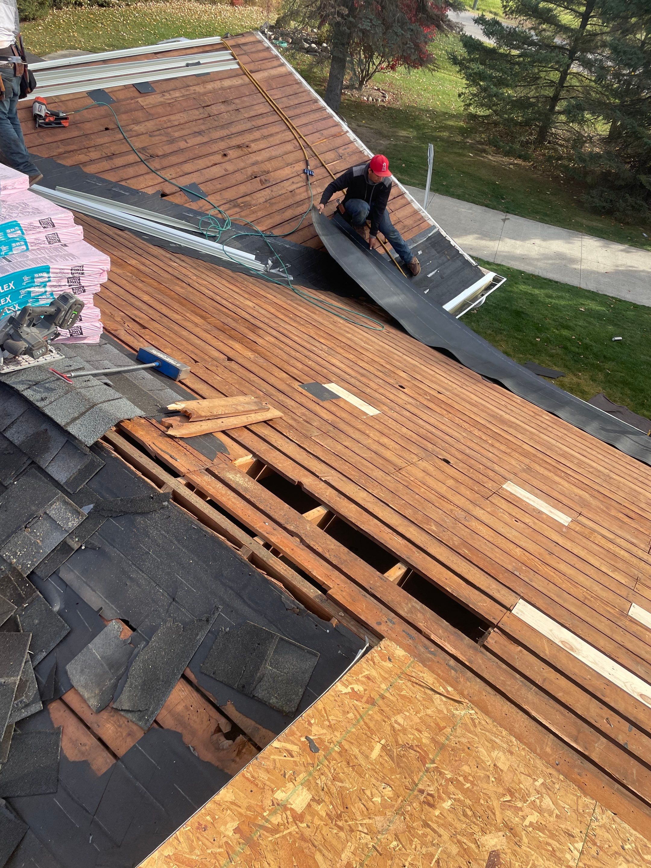 Roof Replacement using Owens Corning by 180 Contractors