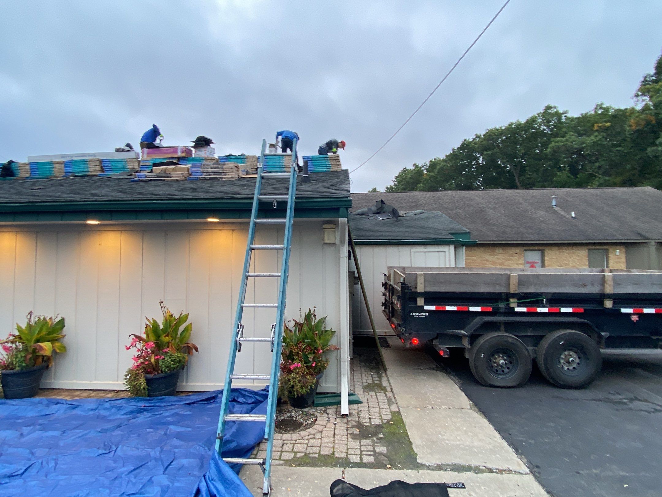 Roof Replacement using CertainTeed Landmark by 180 Contractors