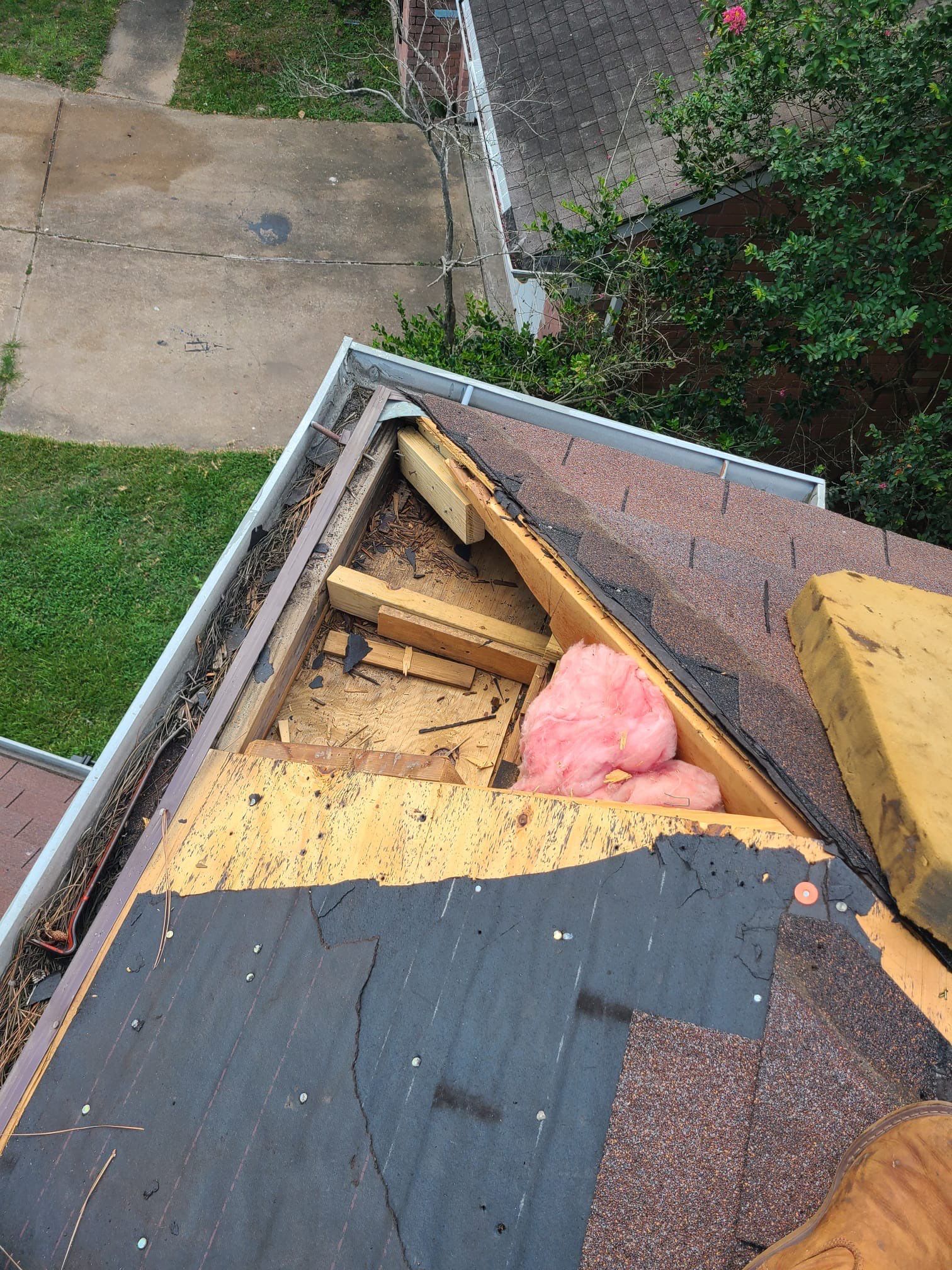 Residential Roofing Repair using Owen's Corning Duration (Lifetime) Shingles by Roof Repair Company