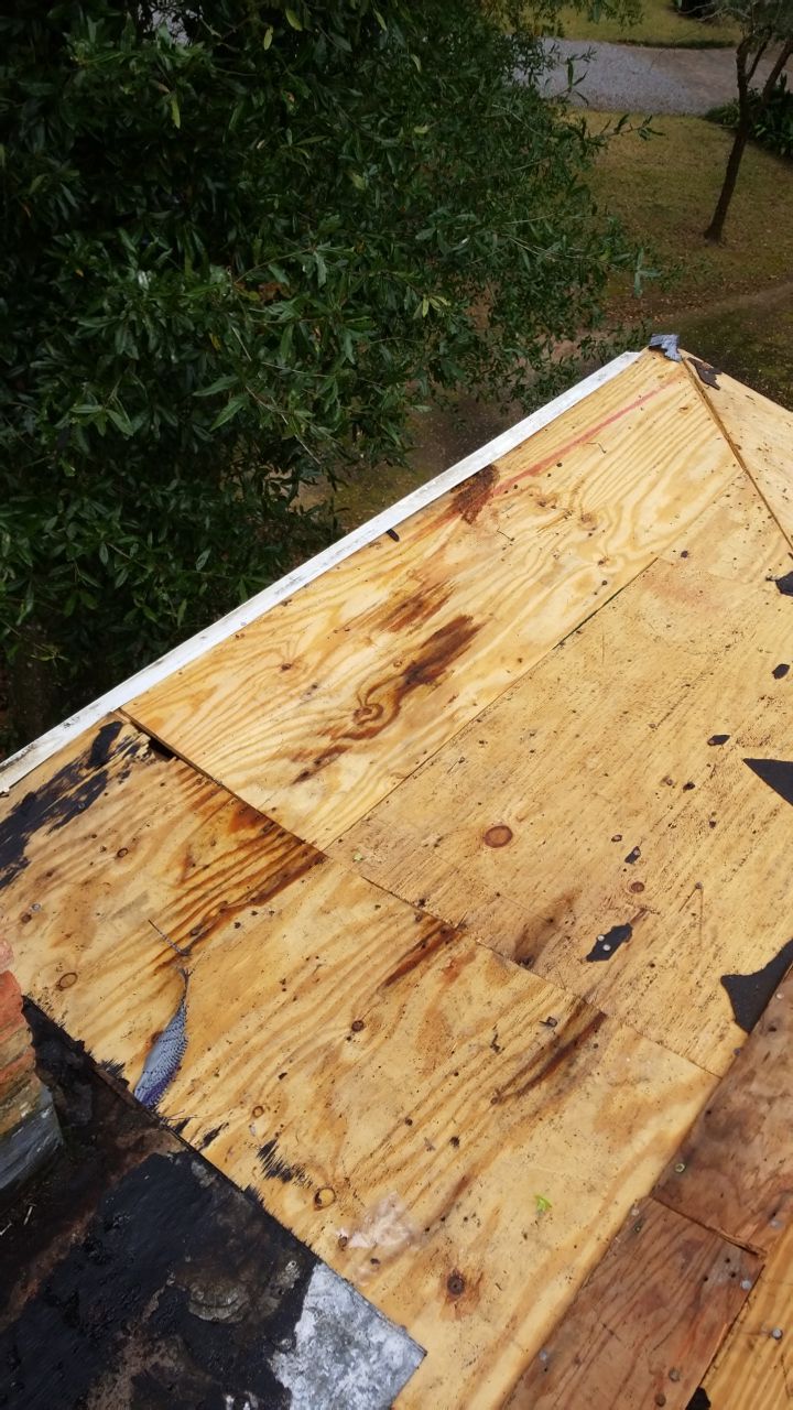 Residential Roofing Installation using Roof Replacement by American Roofing & Construction LLC