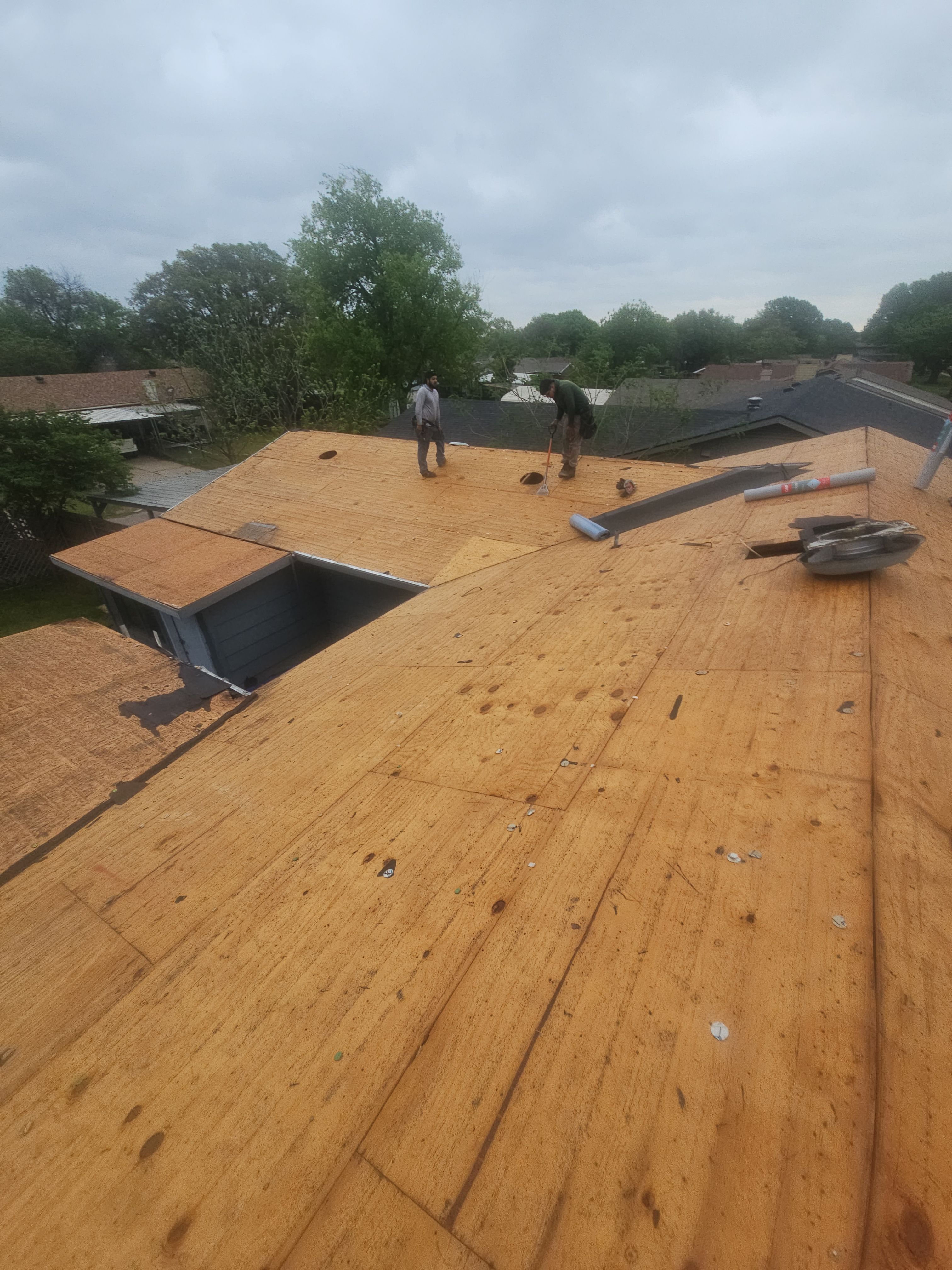 Full Roof Replacement & Flat Roof System in Garland by road roofing llc