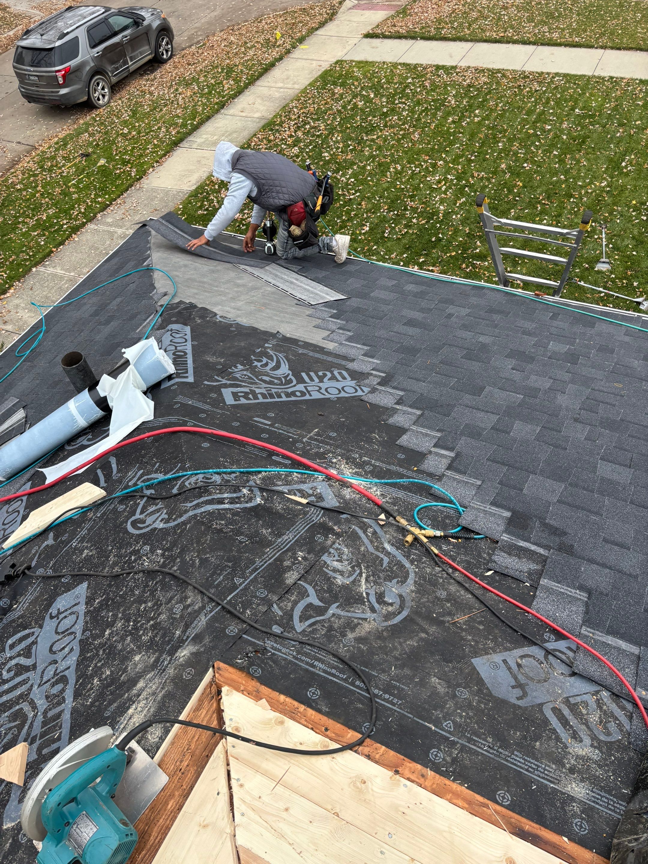 Roof Replacement using Owens Corning Onyx Black by 180 Contractors