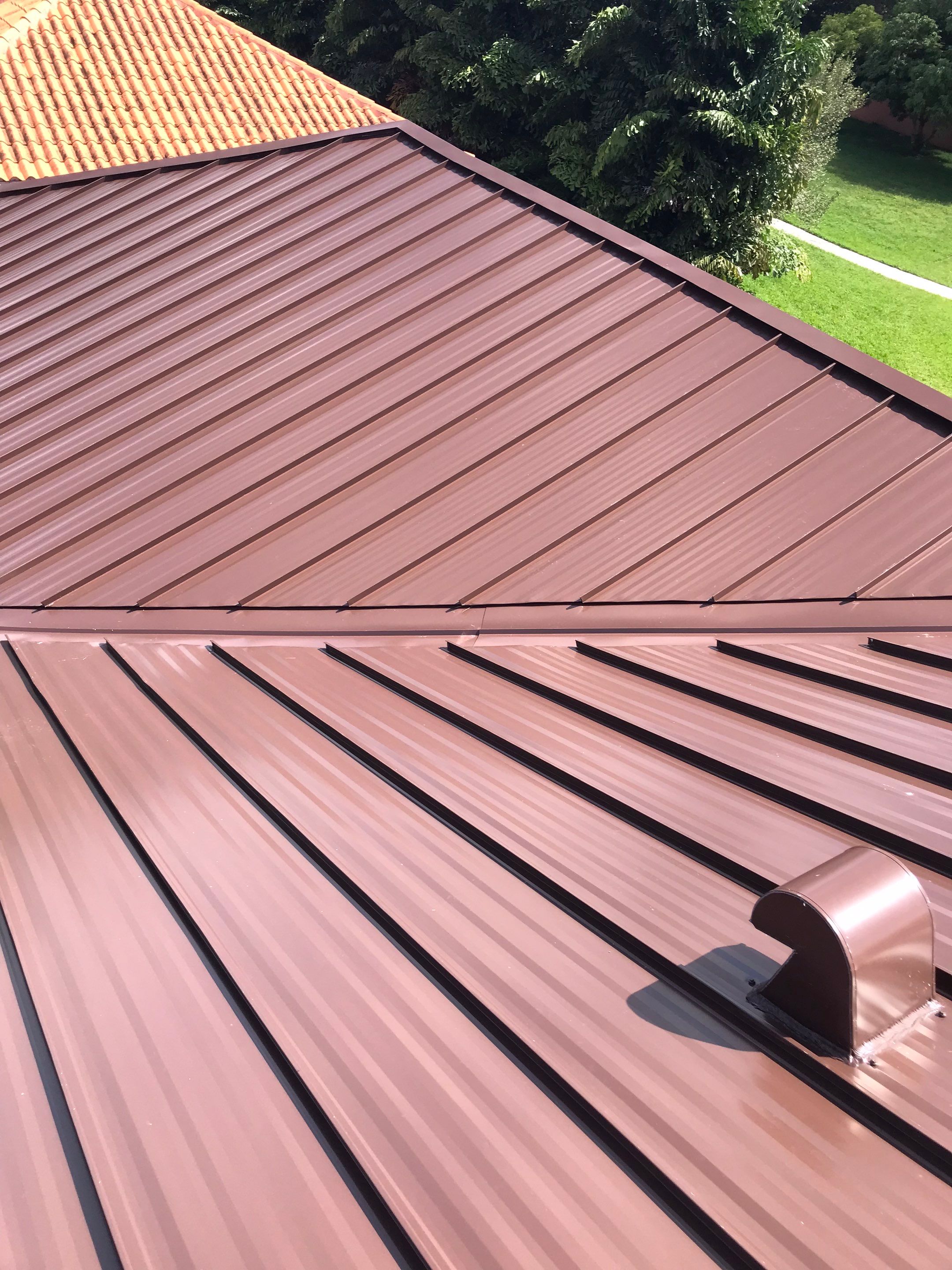Metal Roof - Galvalume - Mansard Brown by Istueta Roofing