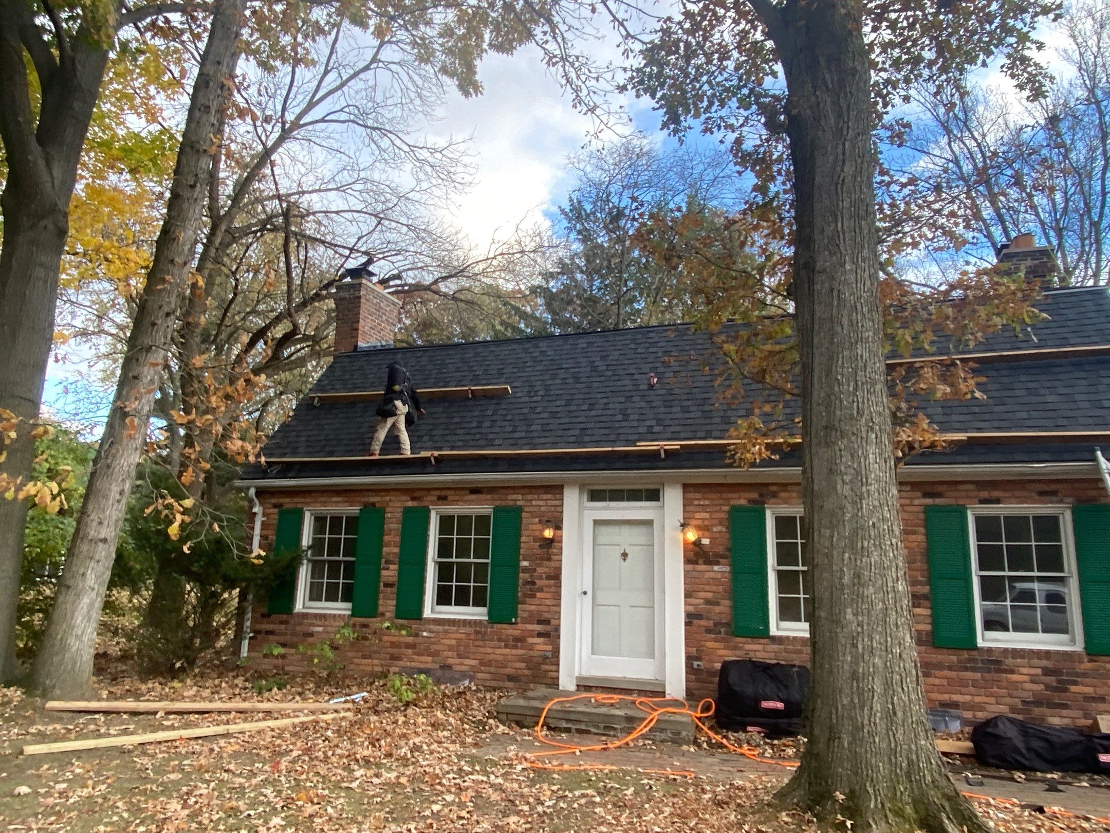 Roof Replacement using CertainTeed Landmark by 180 Contractors