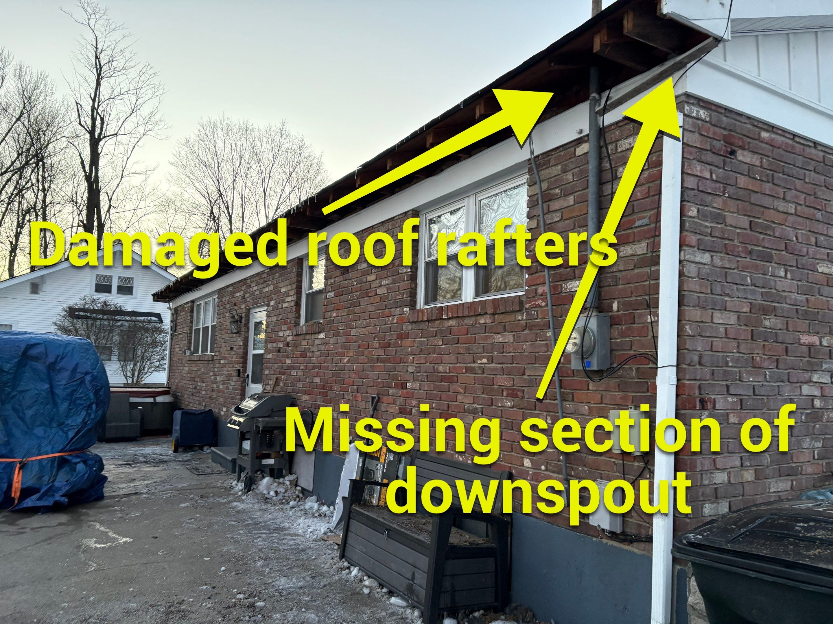 Emergency Service Tarping in Charlestown, IN by ANR Restoration