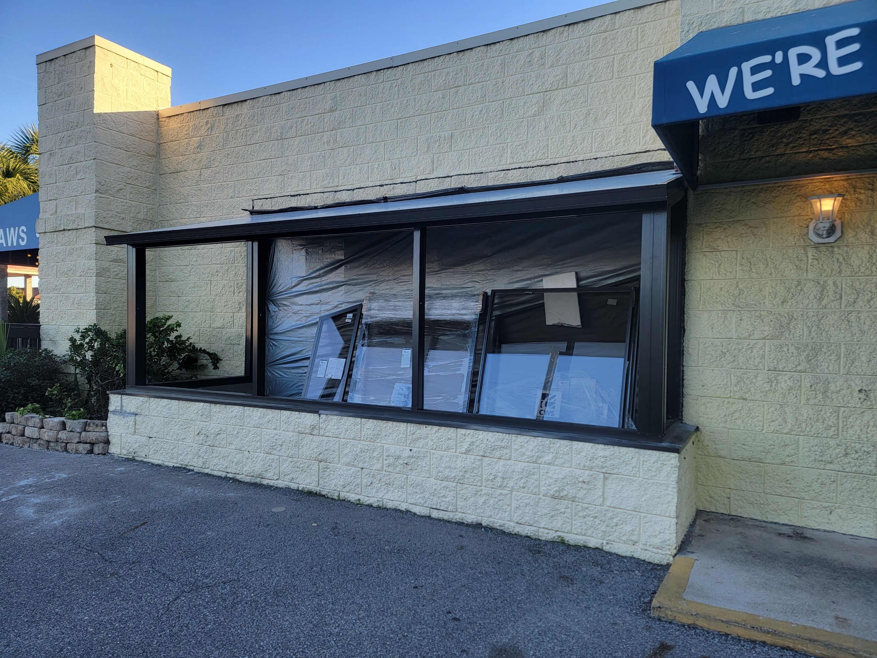 Commercial Restaurant Glass Room by Titan Sunrooms