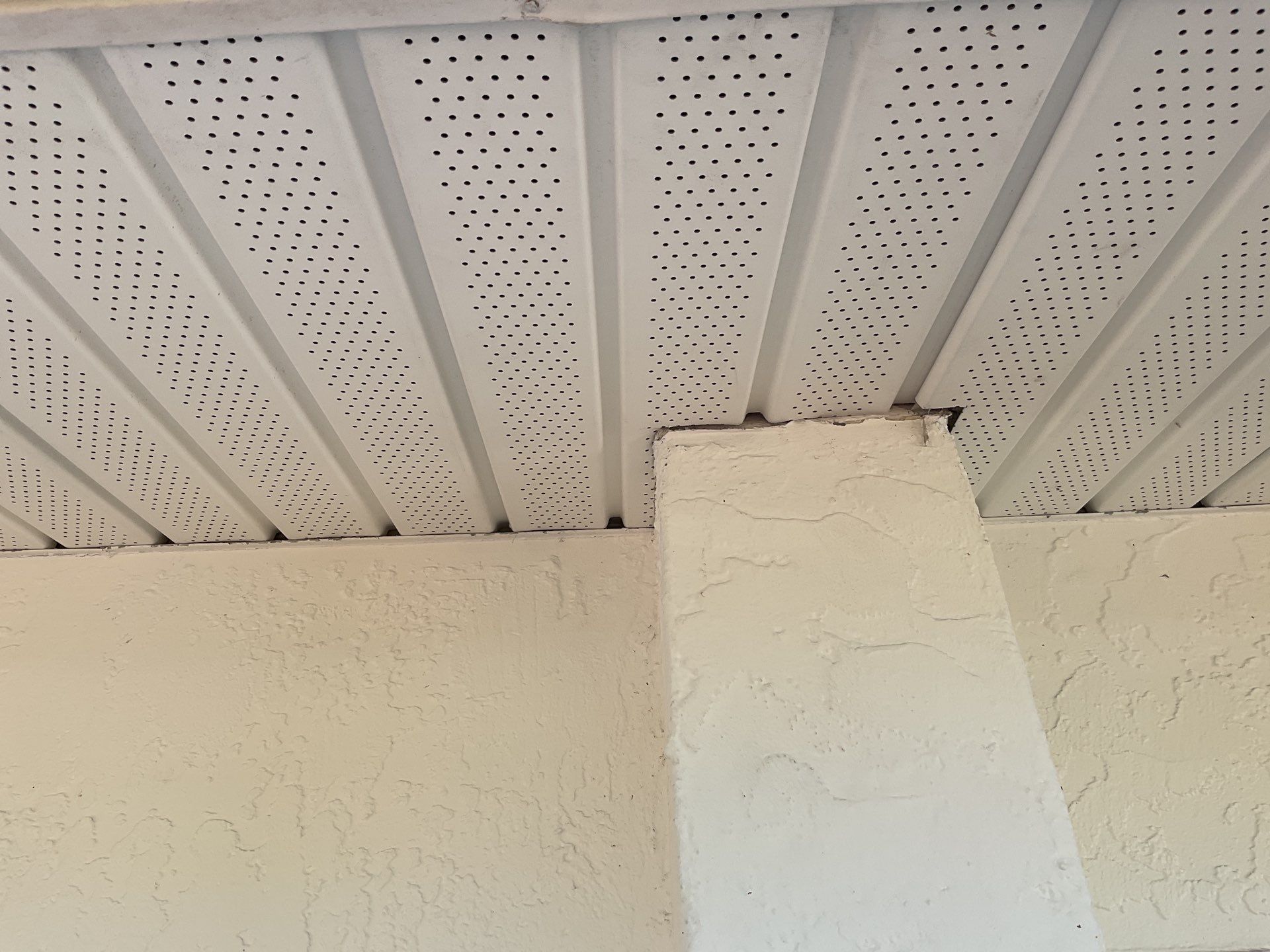Soffit and Fascia Installation in Cape Coral FL by Gutter Professors