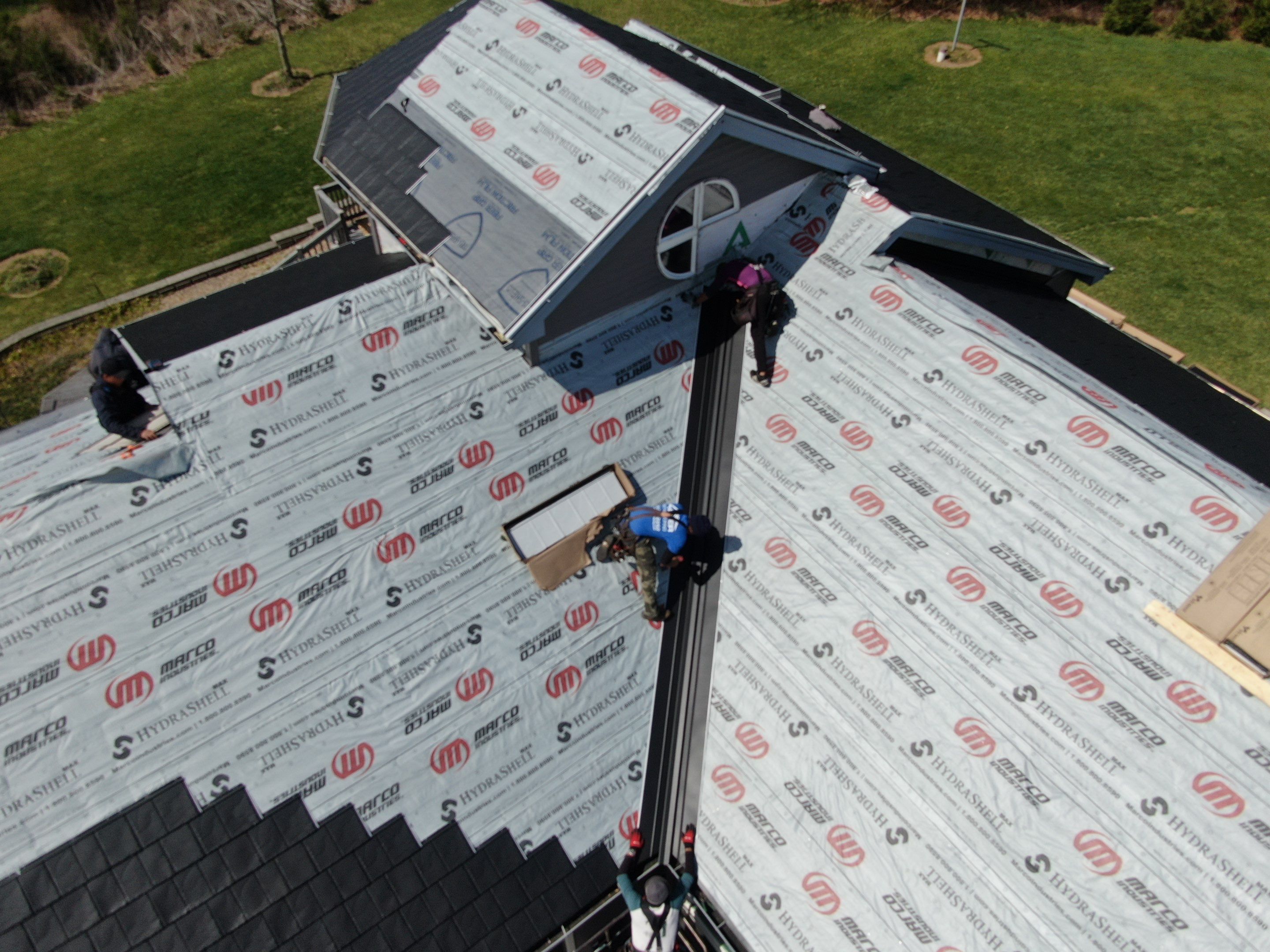 Residential Roofing Installation using Vic West Nothridge Slate by 4Ever Metal Roofing