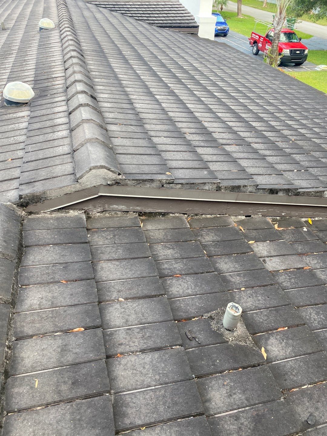 Metal Roof - Galvalume - Medium Bronze by Istueta Roofing