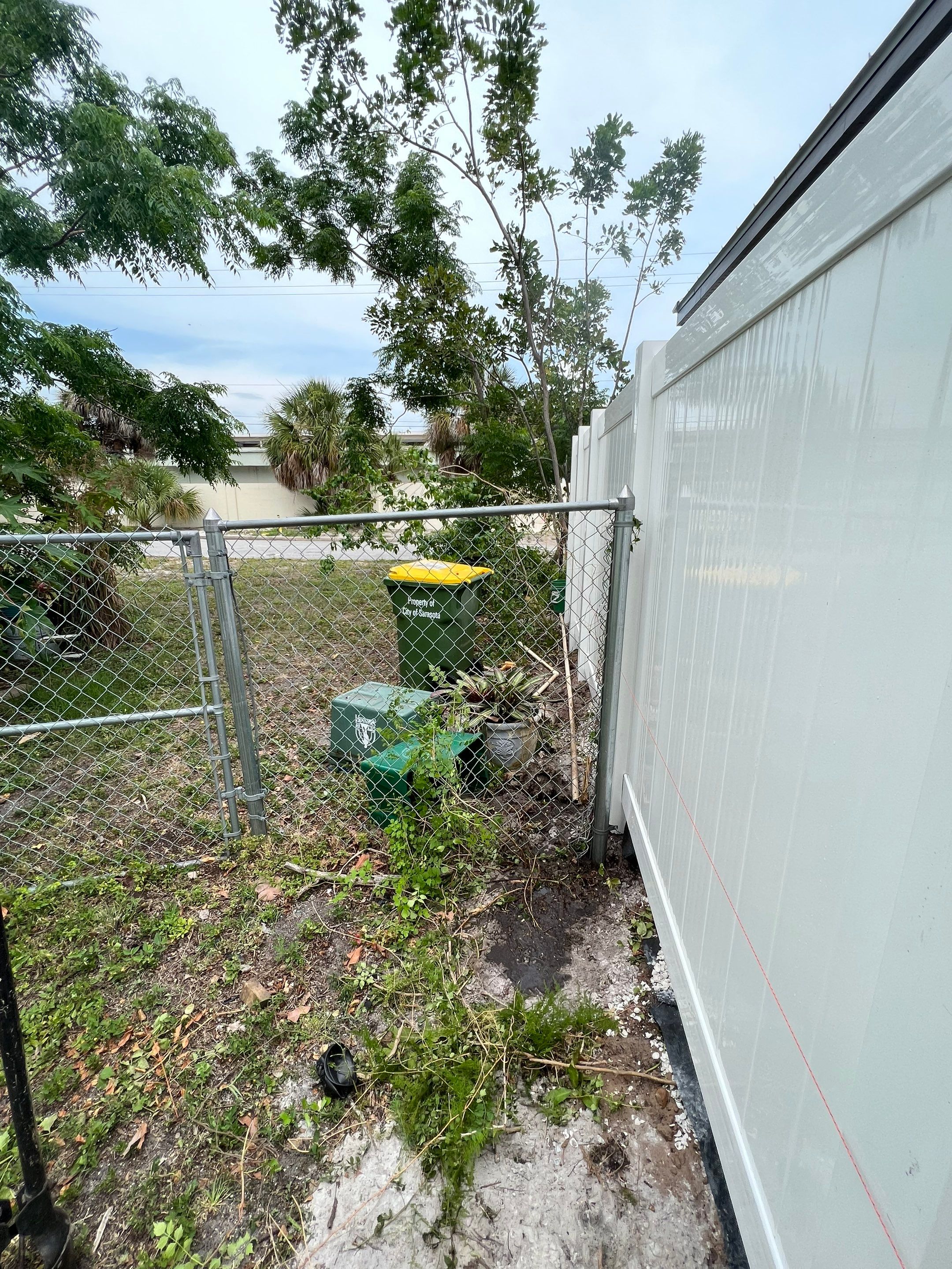 Sarasota, FL 6ft. Tall White Vinyl Privacy Fence by Asap fence and gates, LLC