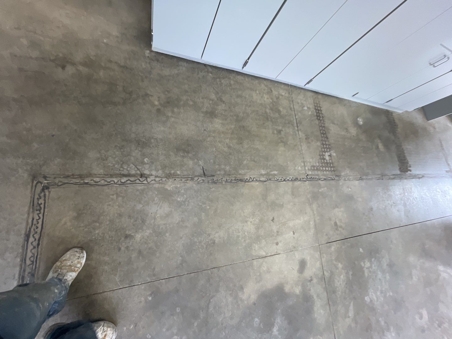 Garage Transformation using Smoke and the Penntek Evolution System by Croc Coatings, LLC