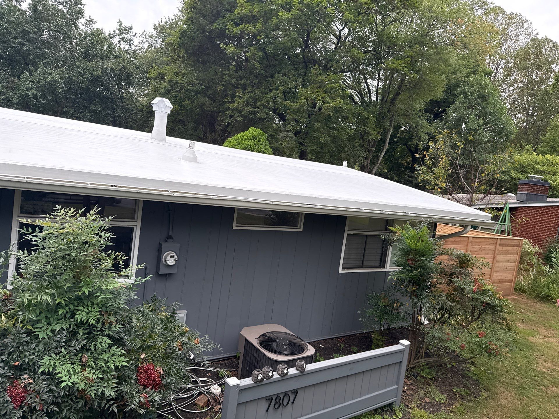 Falls Church :  TPO by RM Banning, Inc.