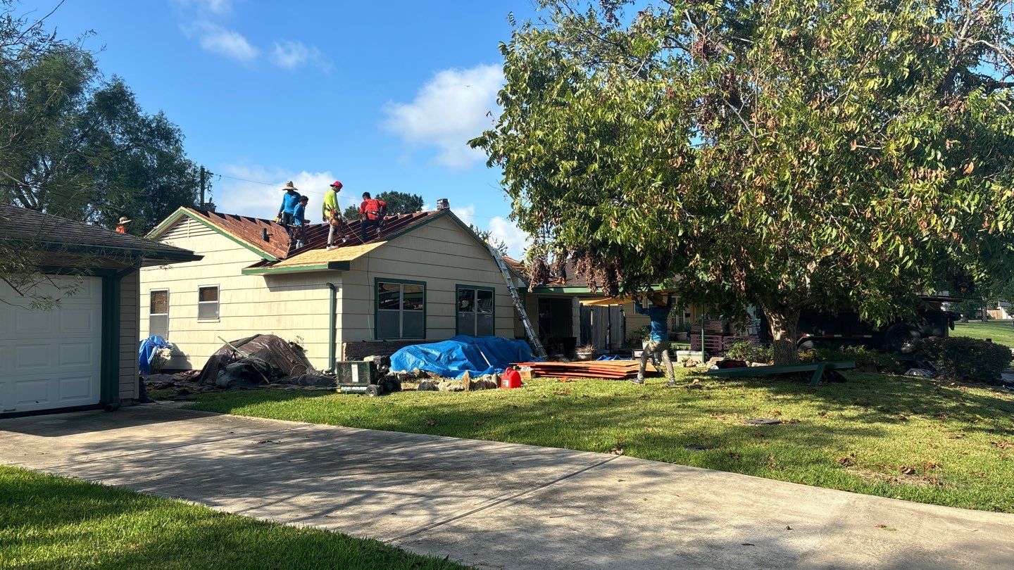 Residential Roofing Installation using Owen's Corning Duration (Lifetime) Shingles by Roof Repair Company
