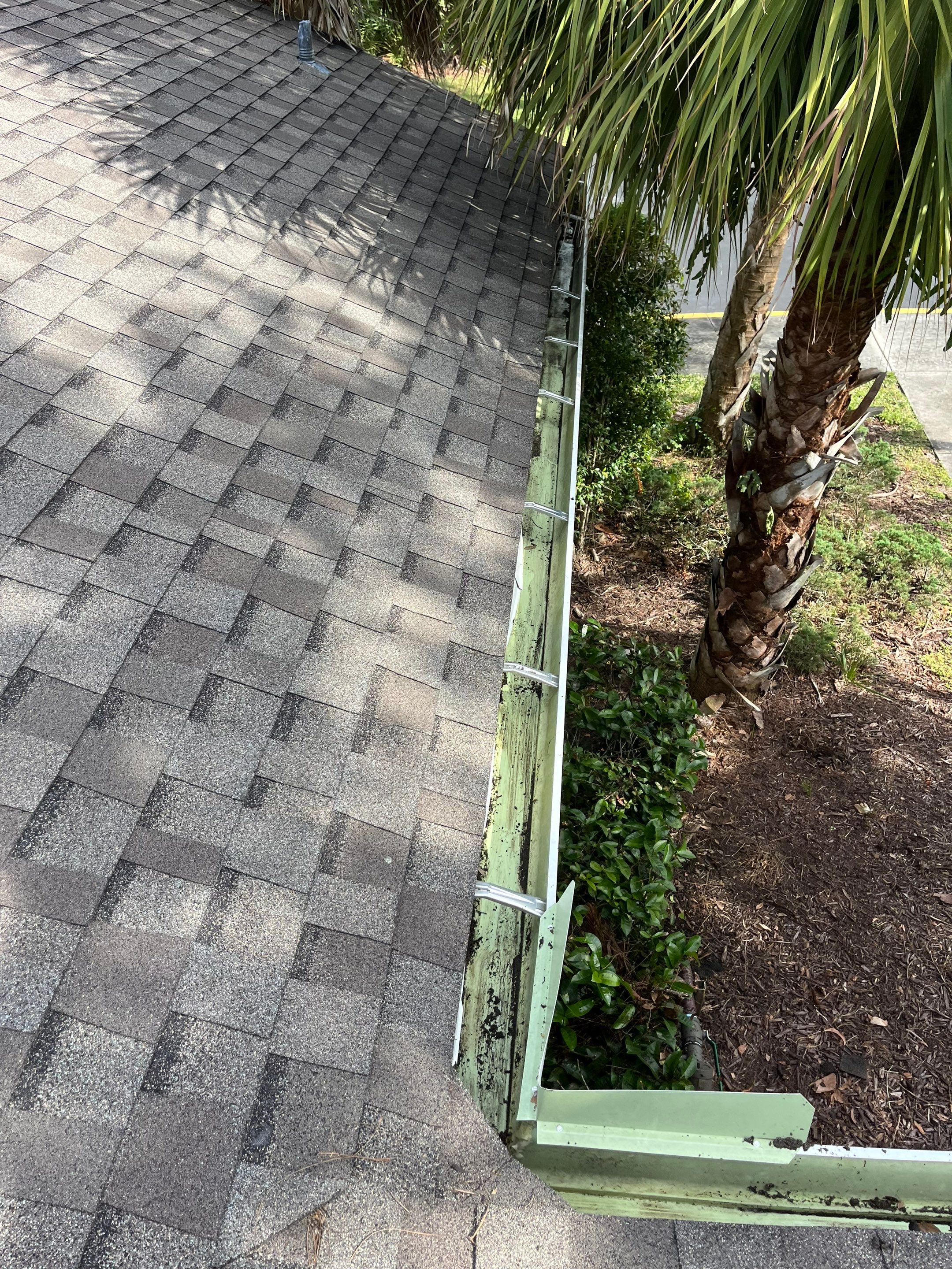 Commercial gutter cleaning Port St. Lucie after photo with clean gutters