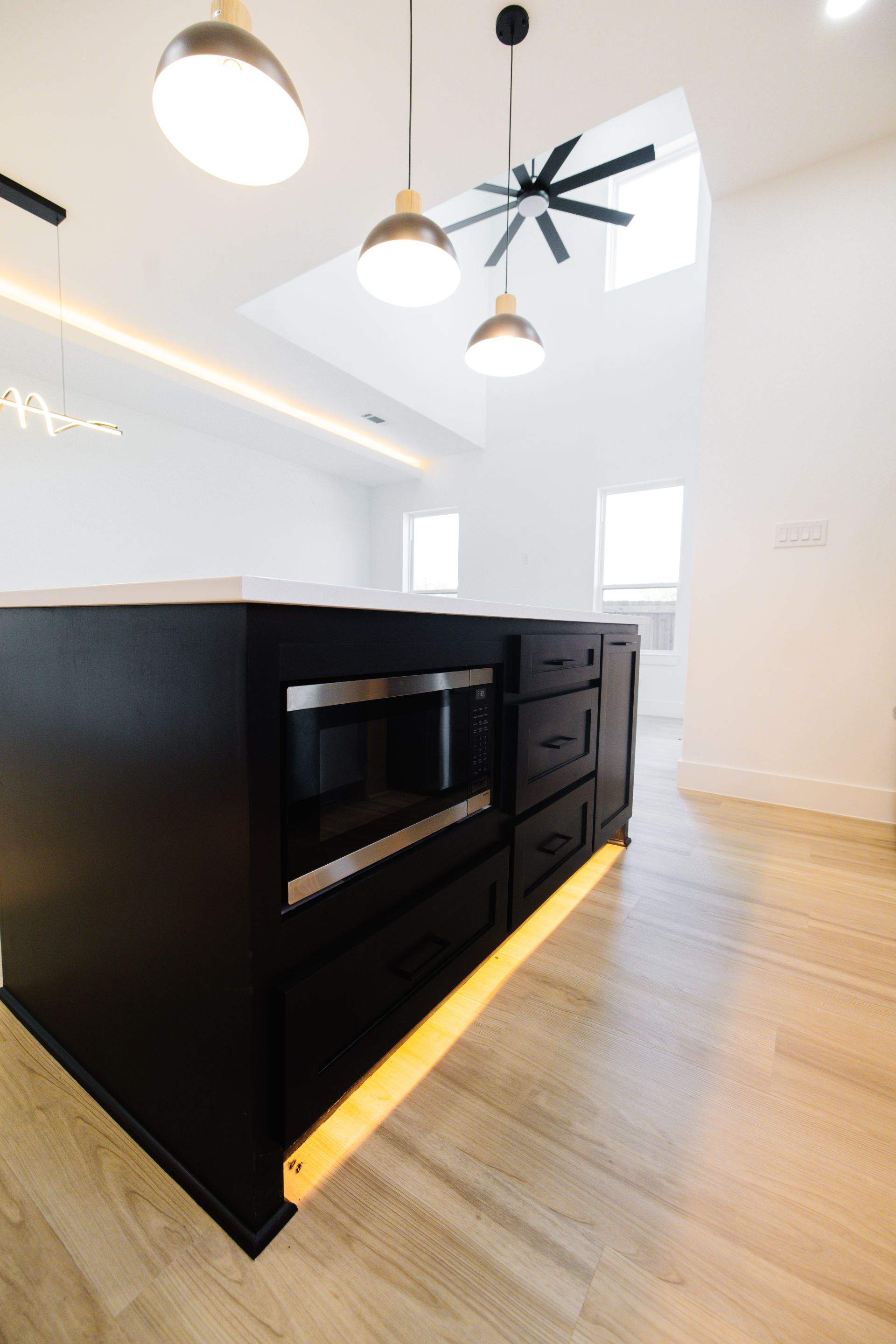 Ledbetter Project (Duplex New Construction) by HOMES BY JAR