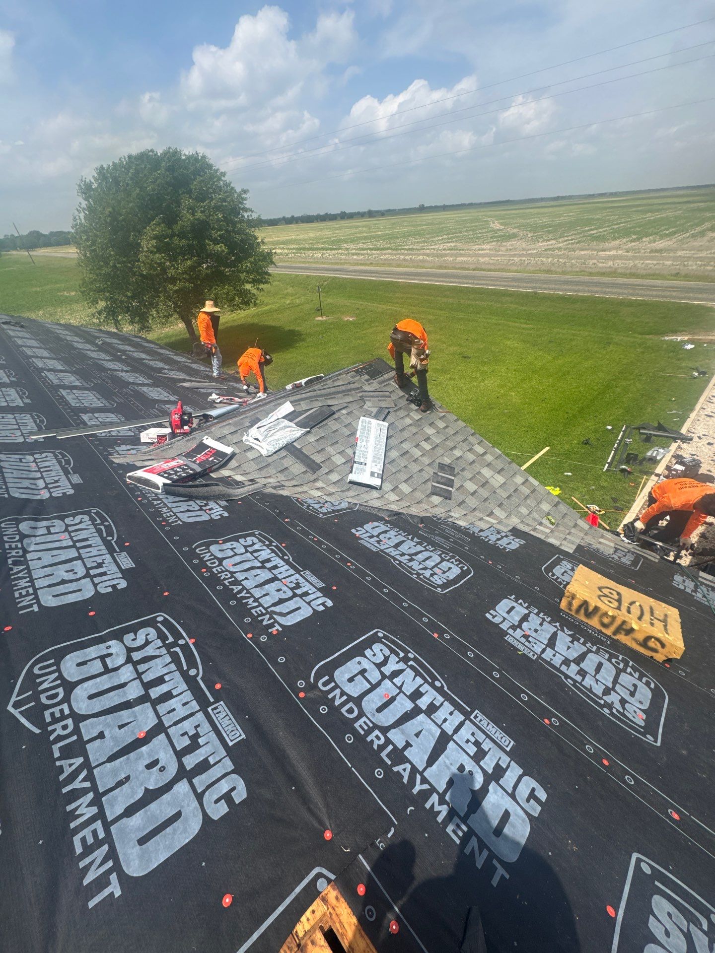 Roof Replacement louise by Roof Repair Company