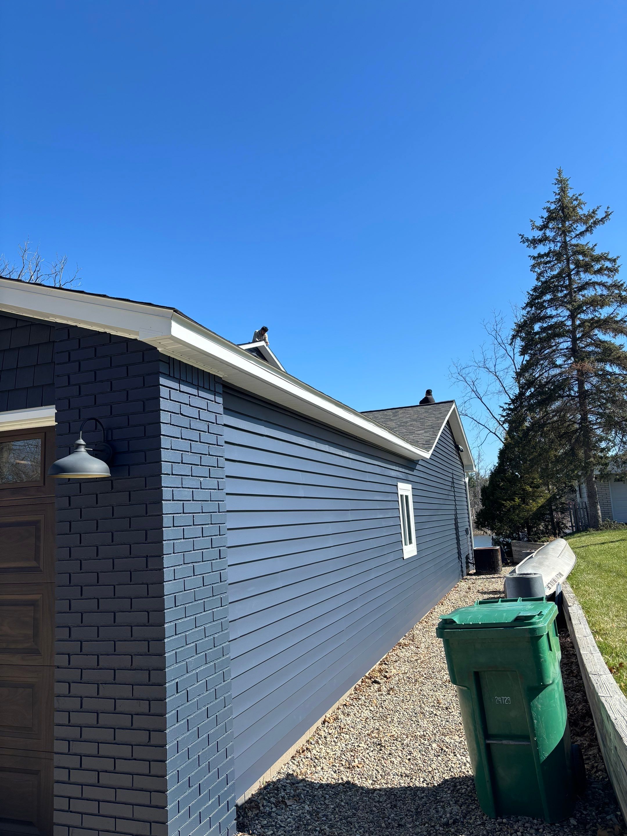 Siding Replacement using Alside Charter Oak D4.5" by 180 Contractors