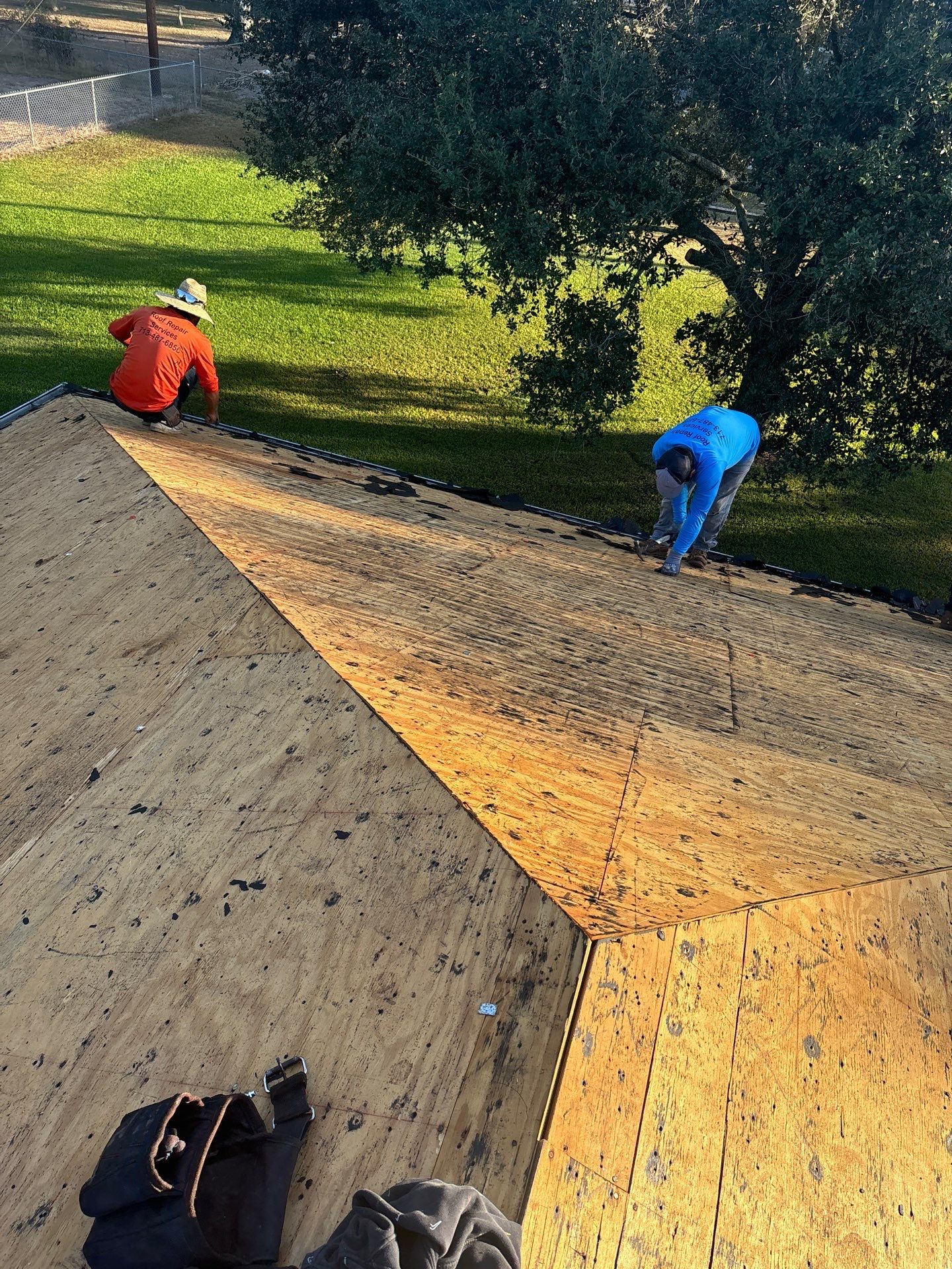 Residential Roofing Installation using Owen's Corning Duration (Lifetime) Shingles by Roof Repair Company