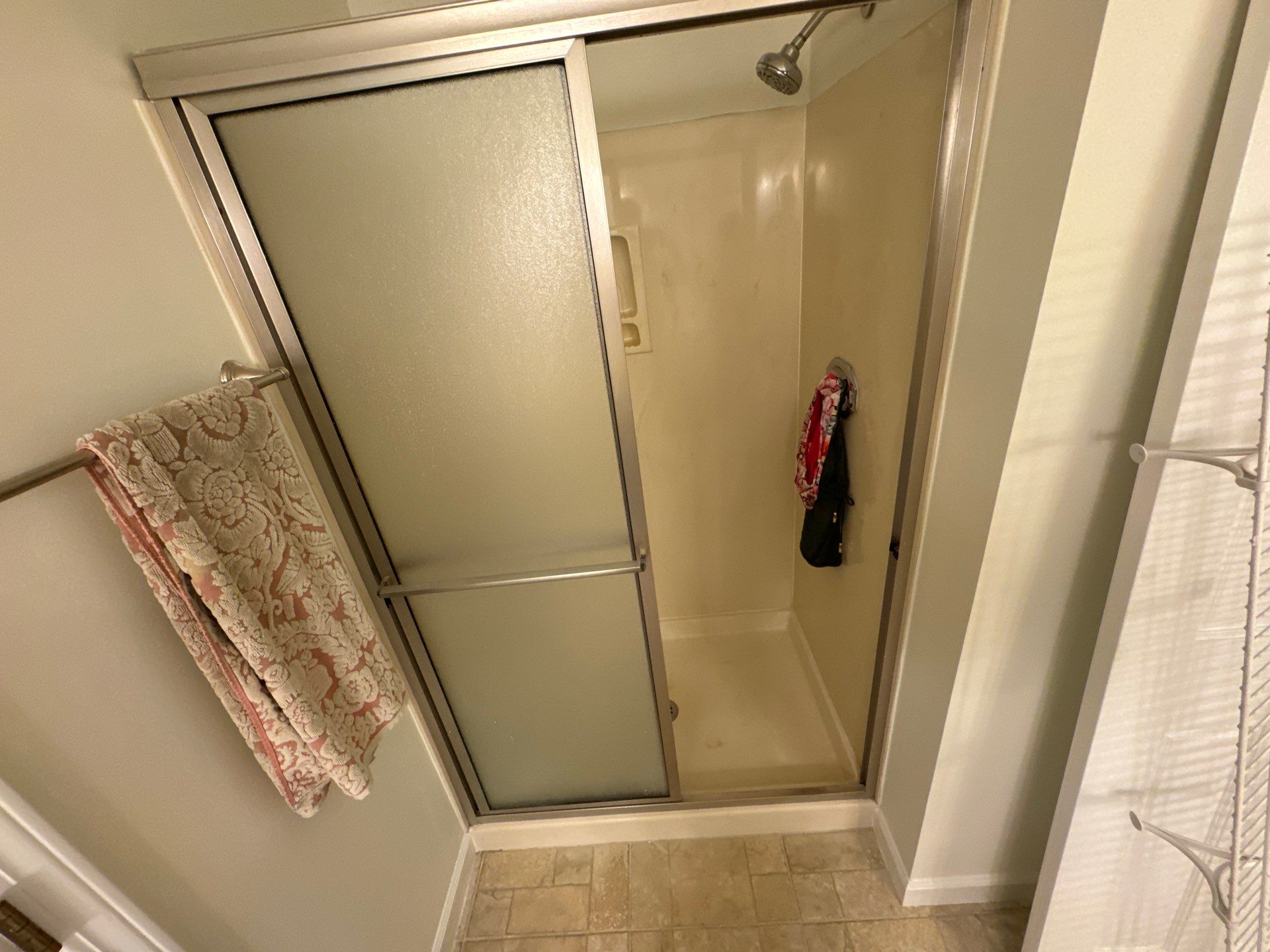 Master bathroom renovation by Prudencio