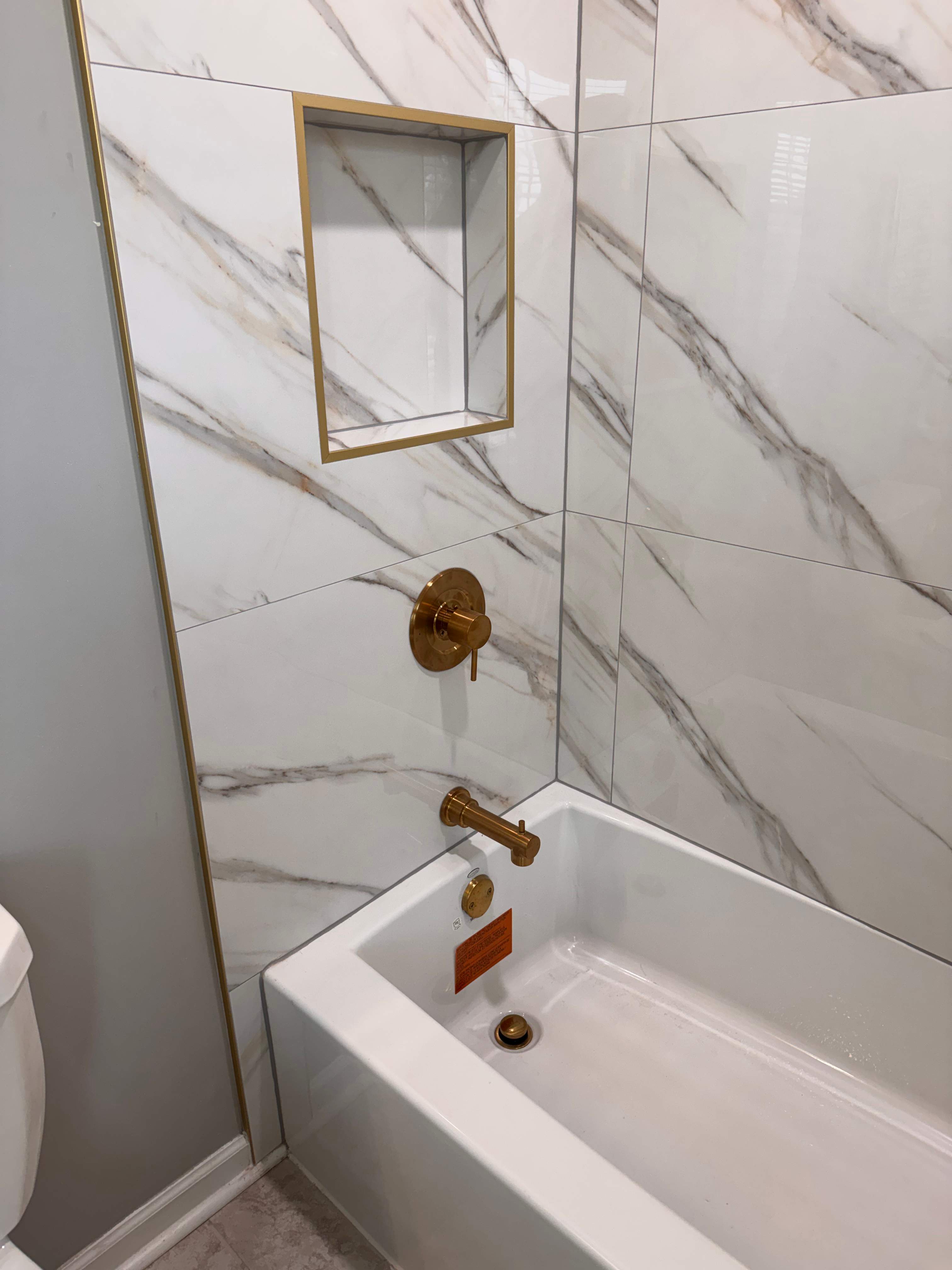 Tub-to-tub renovation by Prudencio