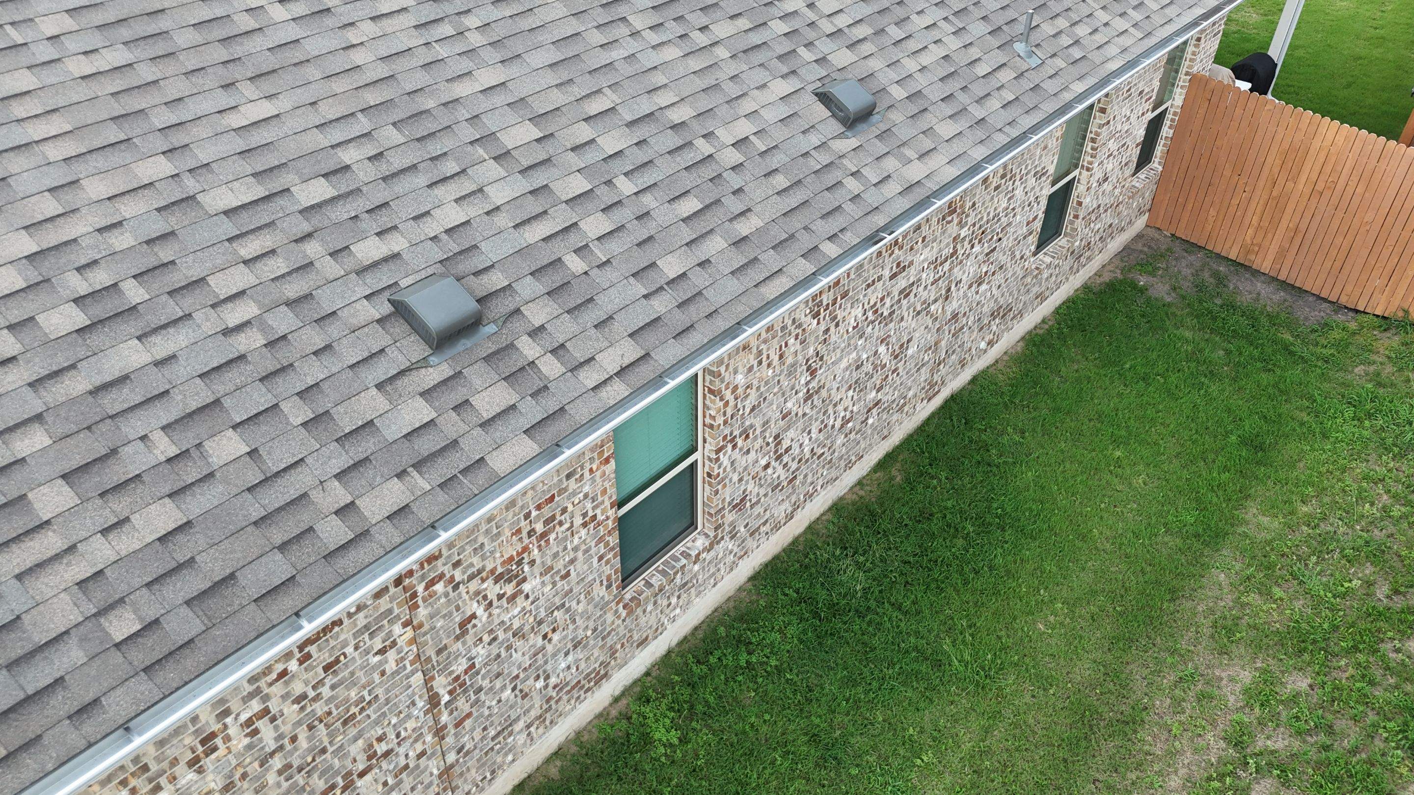 Weathered Wood - Malarkey Vista by RoofsOnly.com