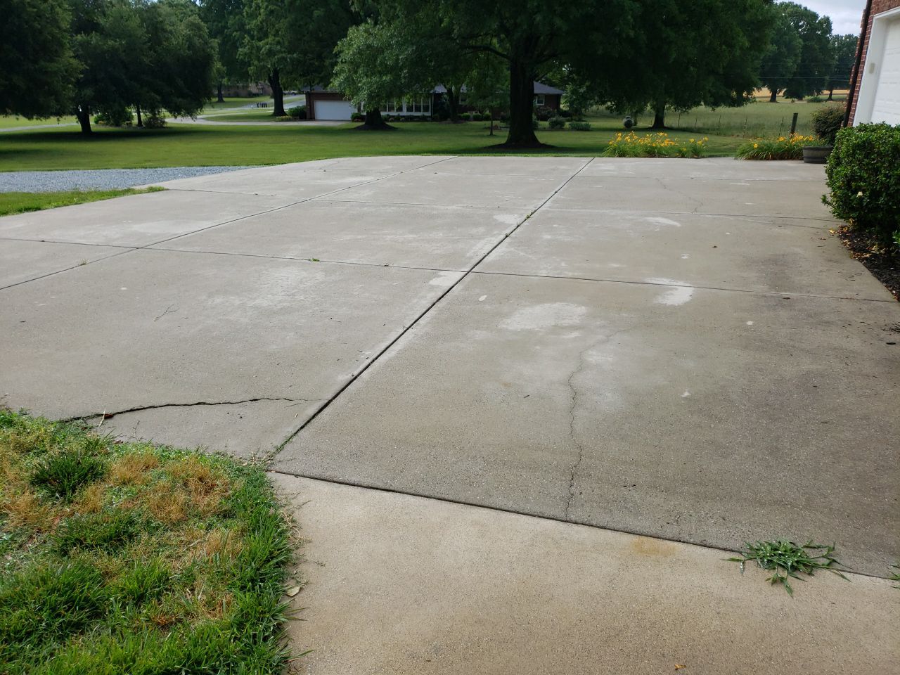 House Wash using cleaner by Power Wash Masters LLC