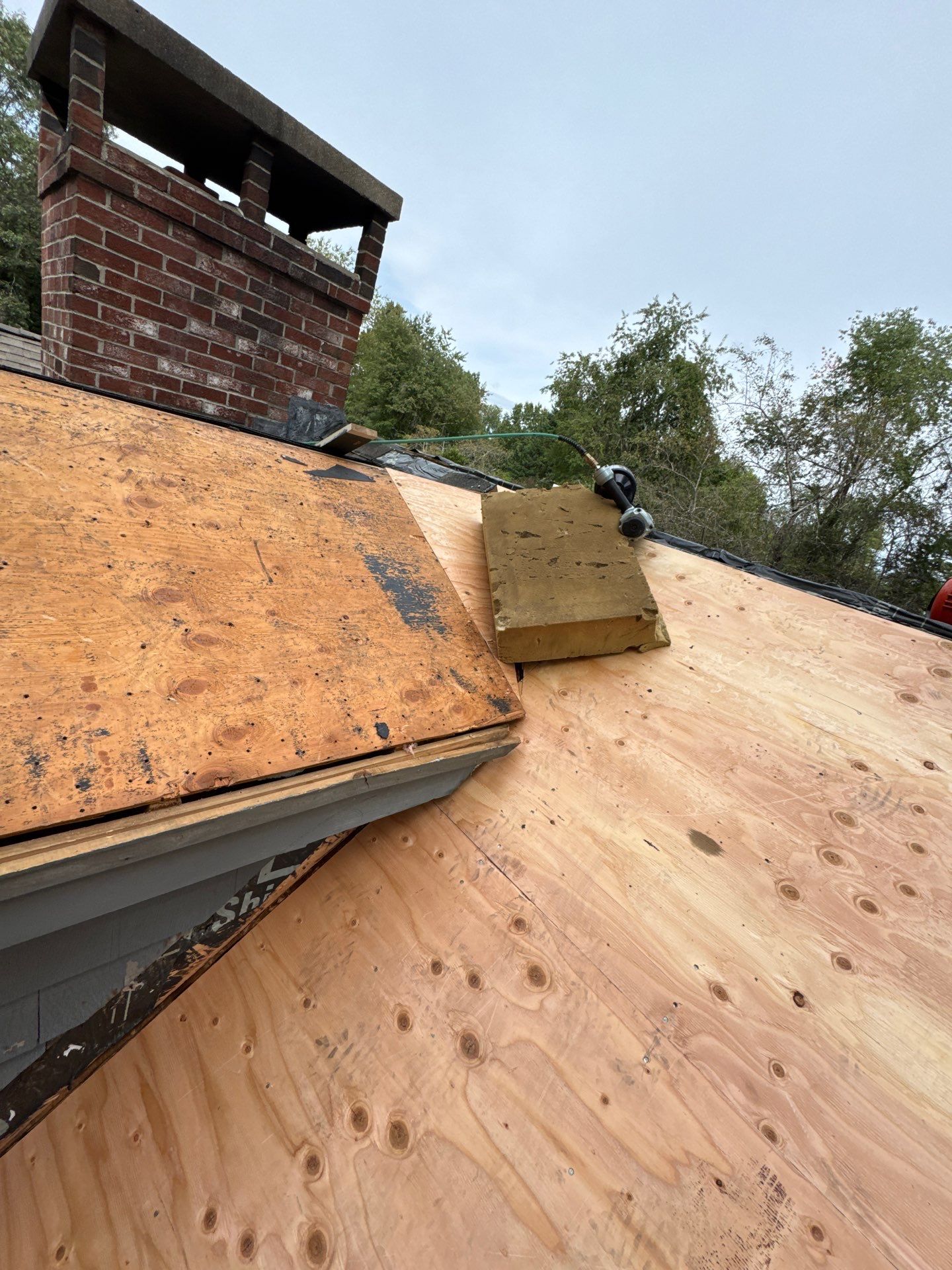 Roof Replacement & Dead Valley Repair in Kensington, NH | GAF Timberline Weathered Wood by Compass exteriors