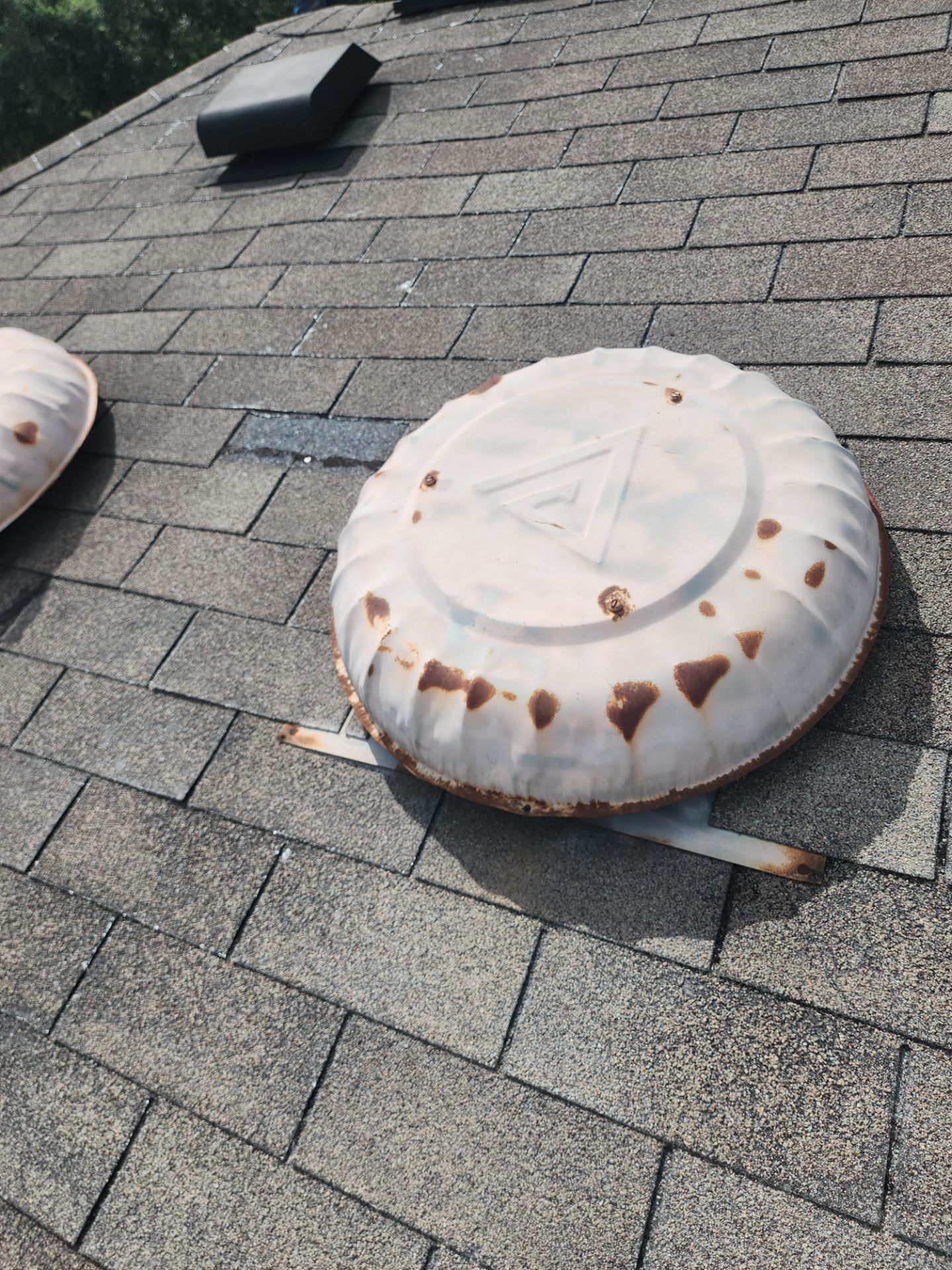 Residential Roofing Installation using Owen's Corning Duration (Lifetime) Shingles by Roof Repair Company