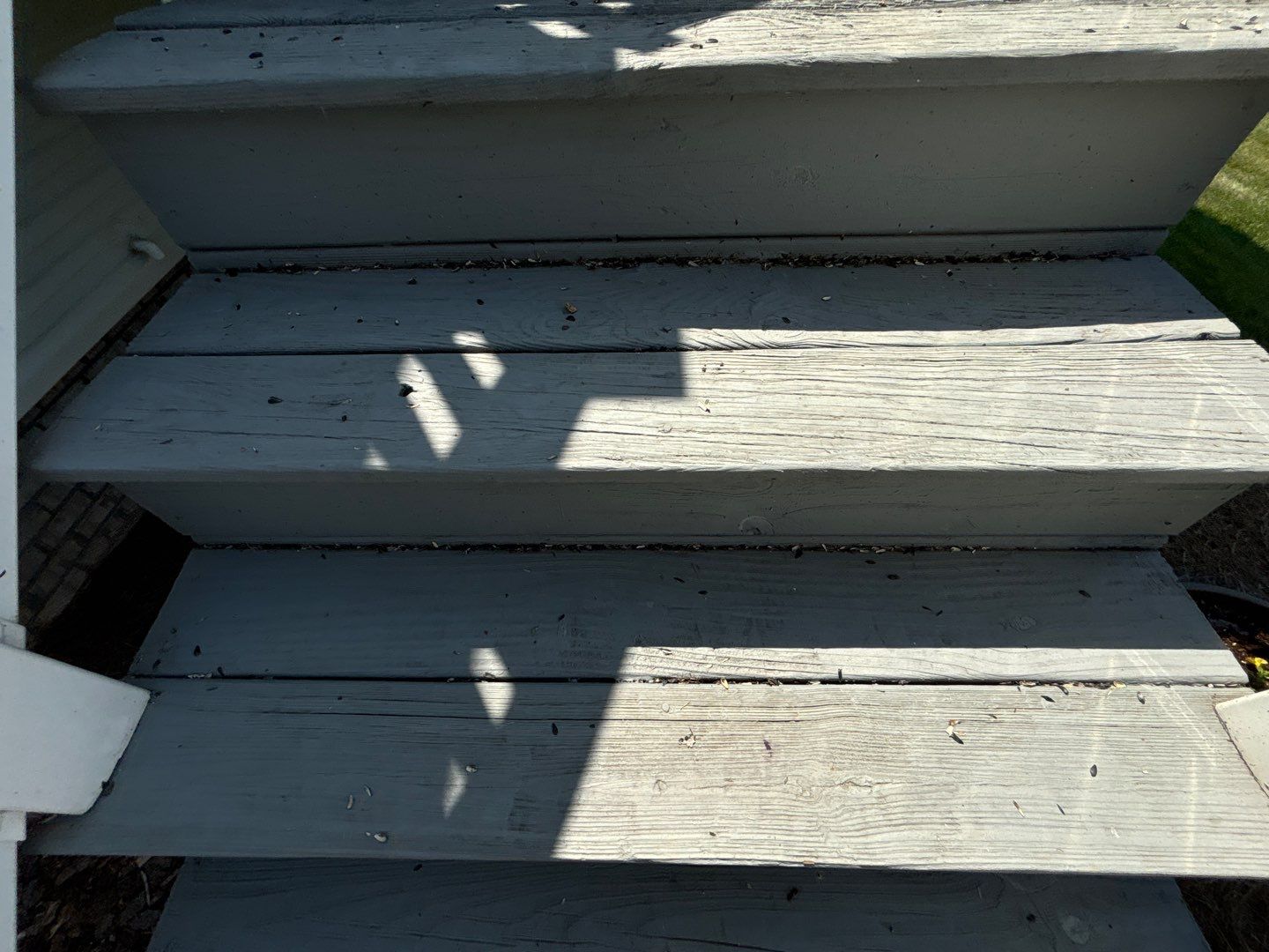 Coated Deck using AcryFin by DuraSeal