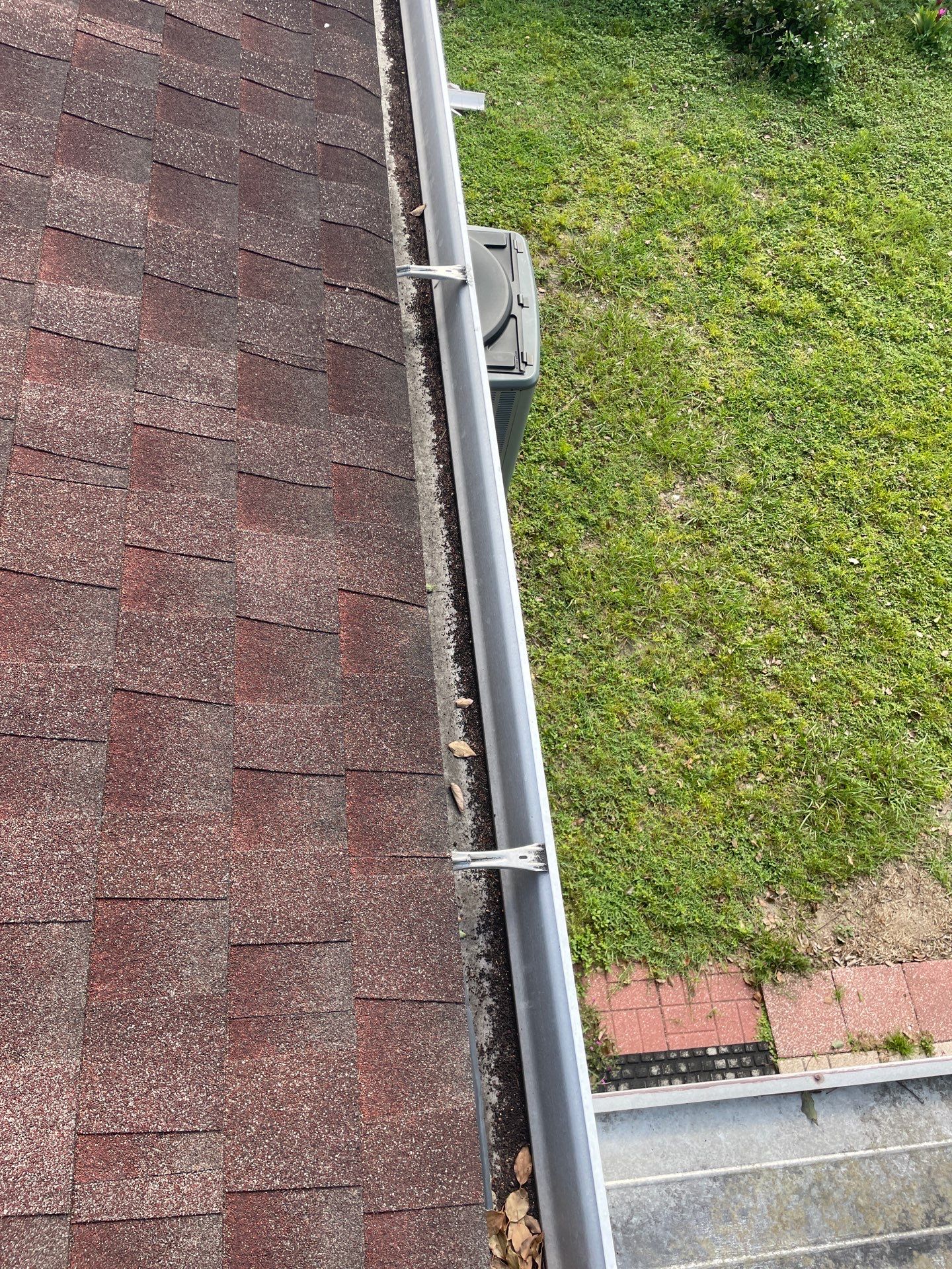 Gutter Cleaning in Brandon FL by Gutter Professors