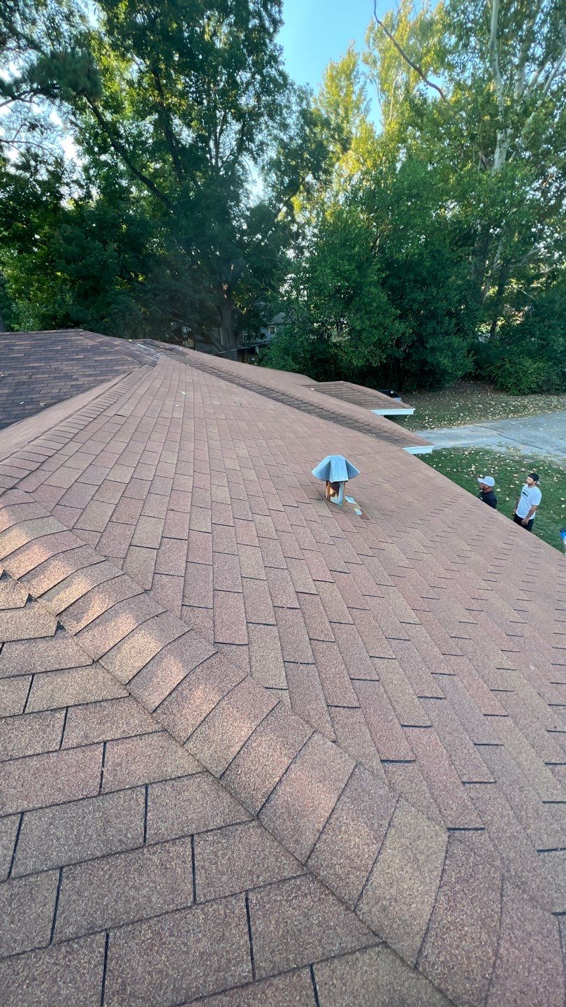 Owens Corning Oakridge Shingle - Color - Driftwood by deleted_company_780284