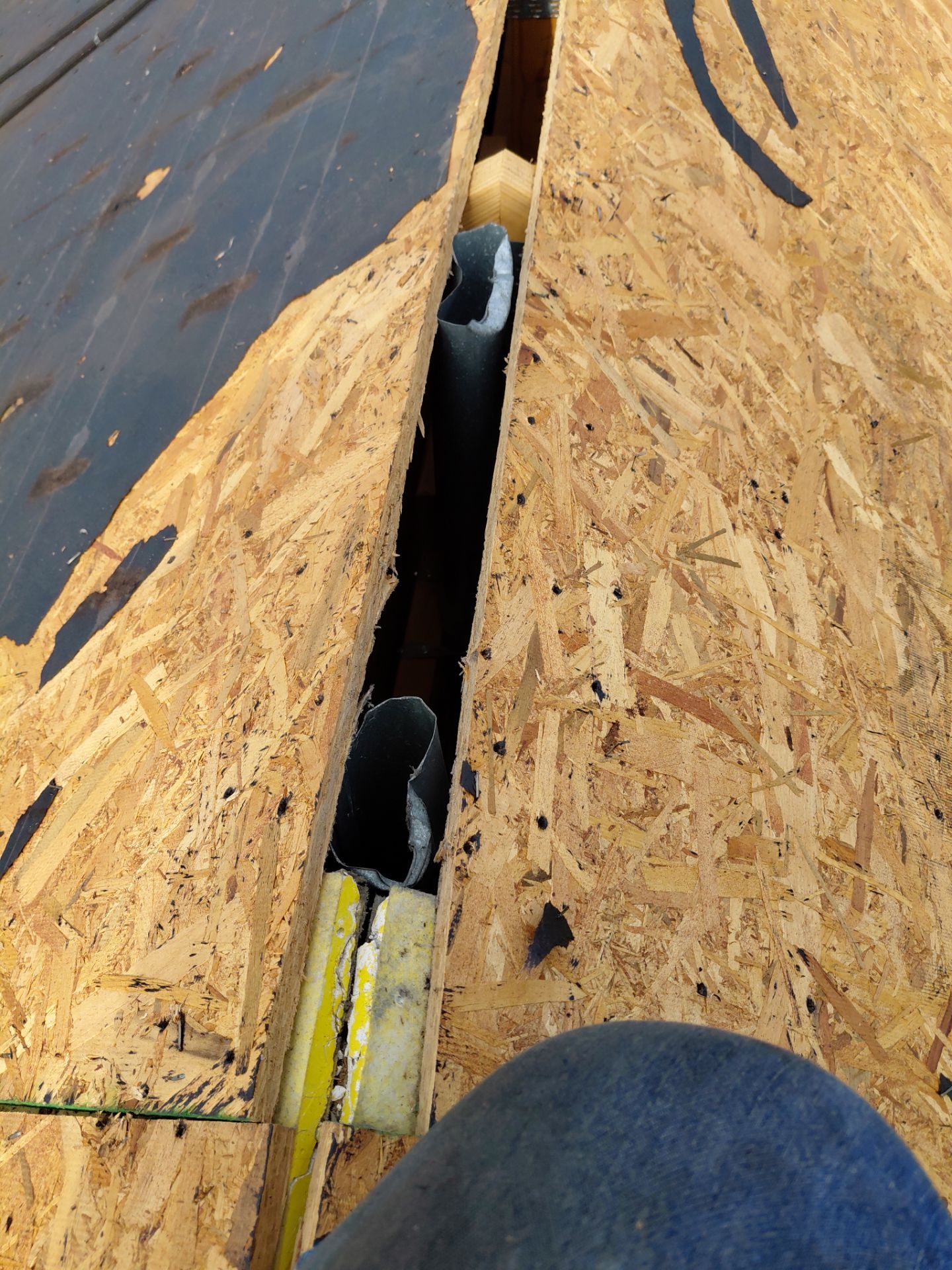 Fairfax: Residential Roof Installation with CertainTeed Landmark PRO in Max Def Moire Black by RM Banning, Inc.