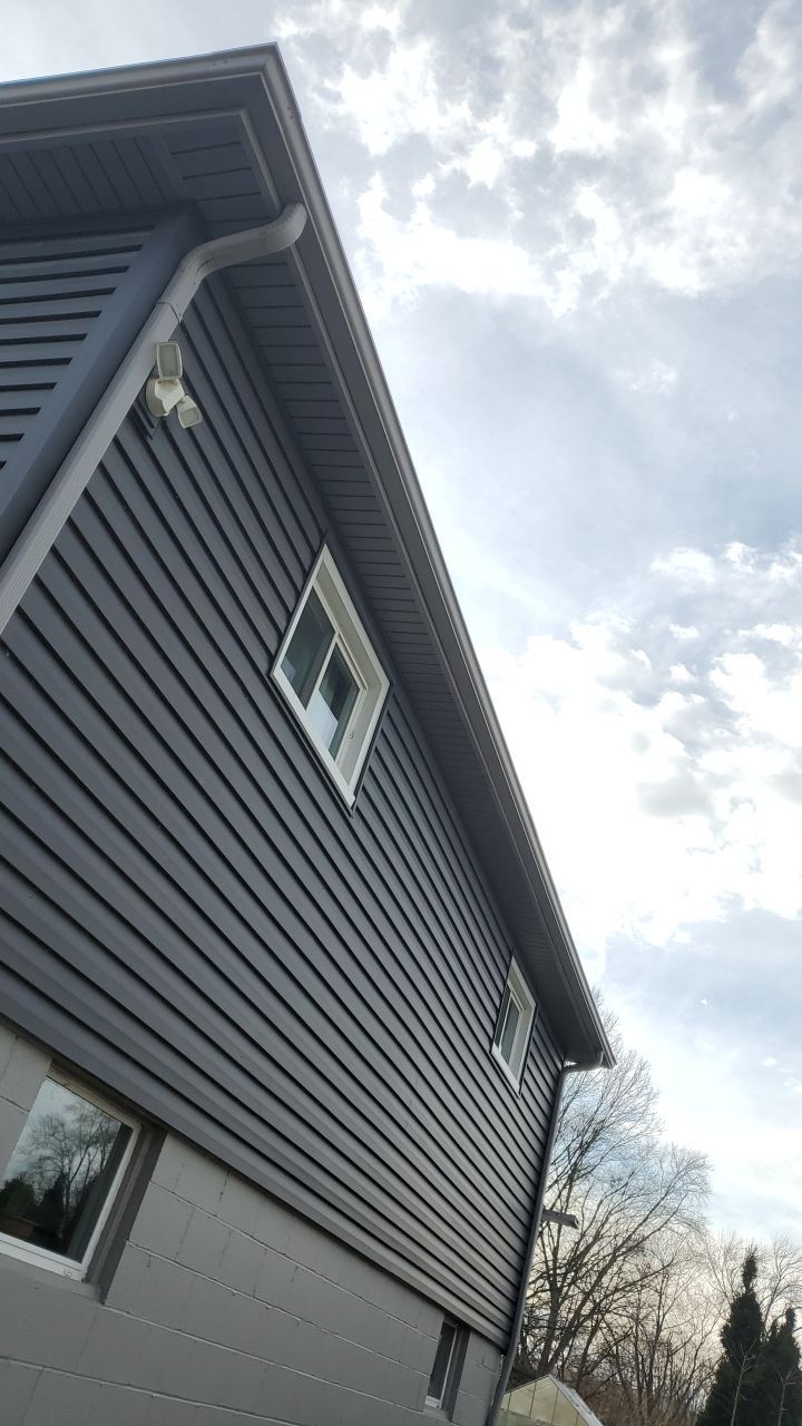 Ro & Tim Seery by Silver Leaf Contracting 