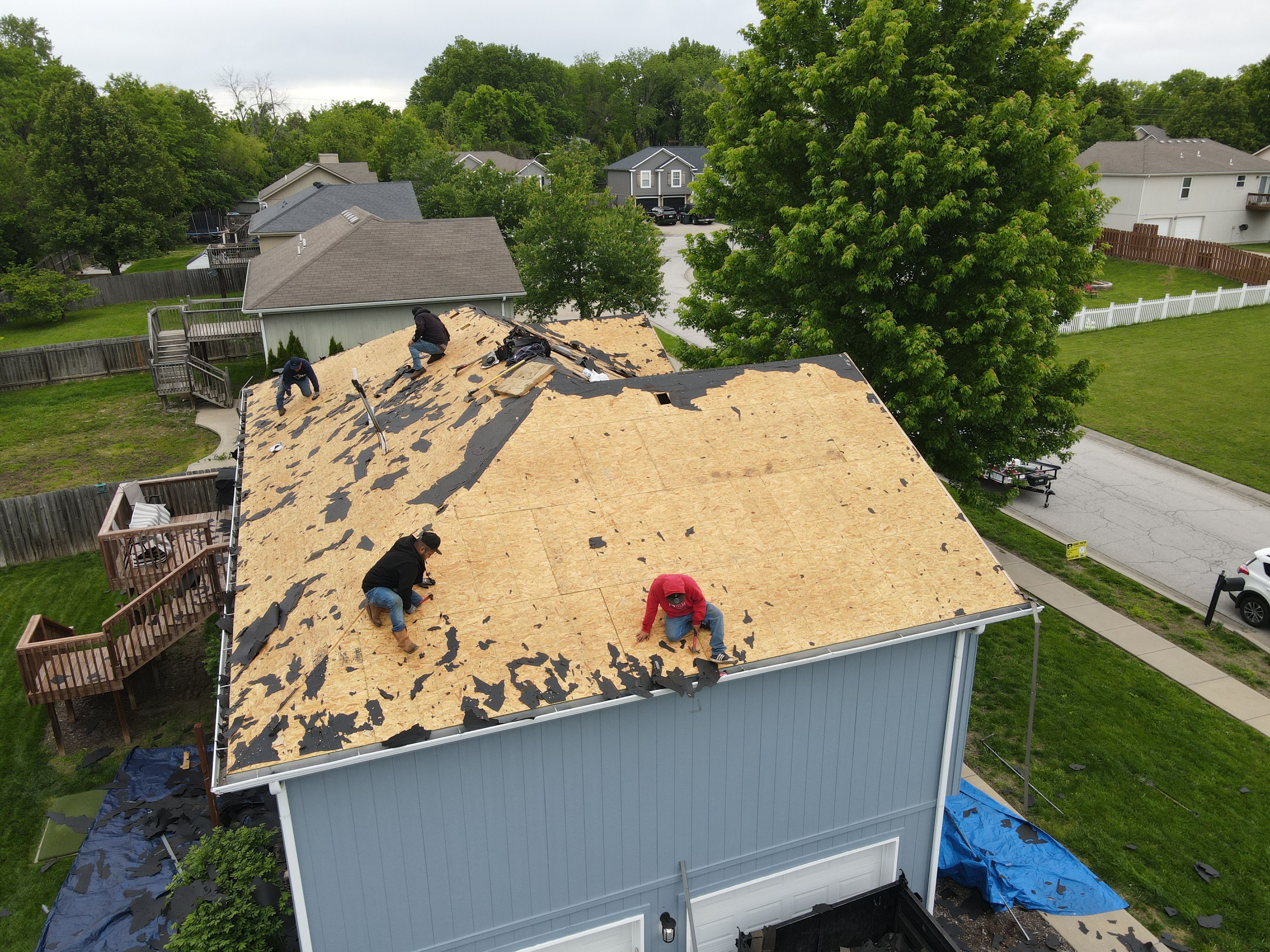 Grain Valley Residential Roof Replacement Featuring GAF Timberline HDZ Shingles by Summit Roofing
