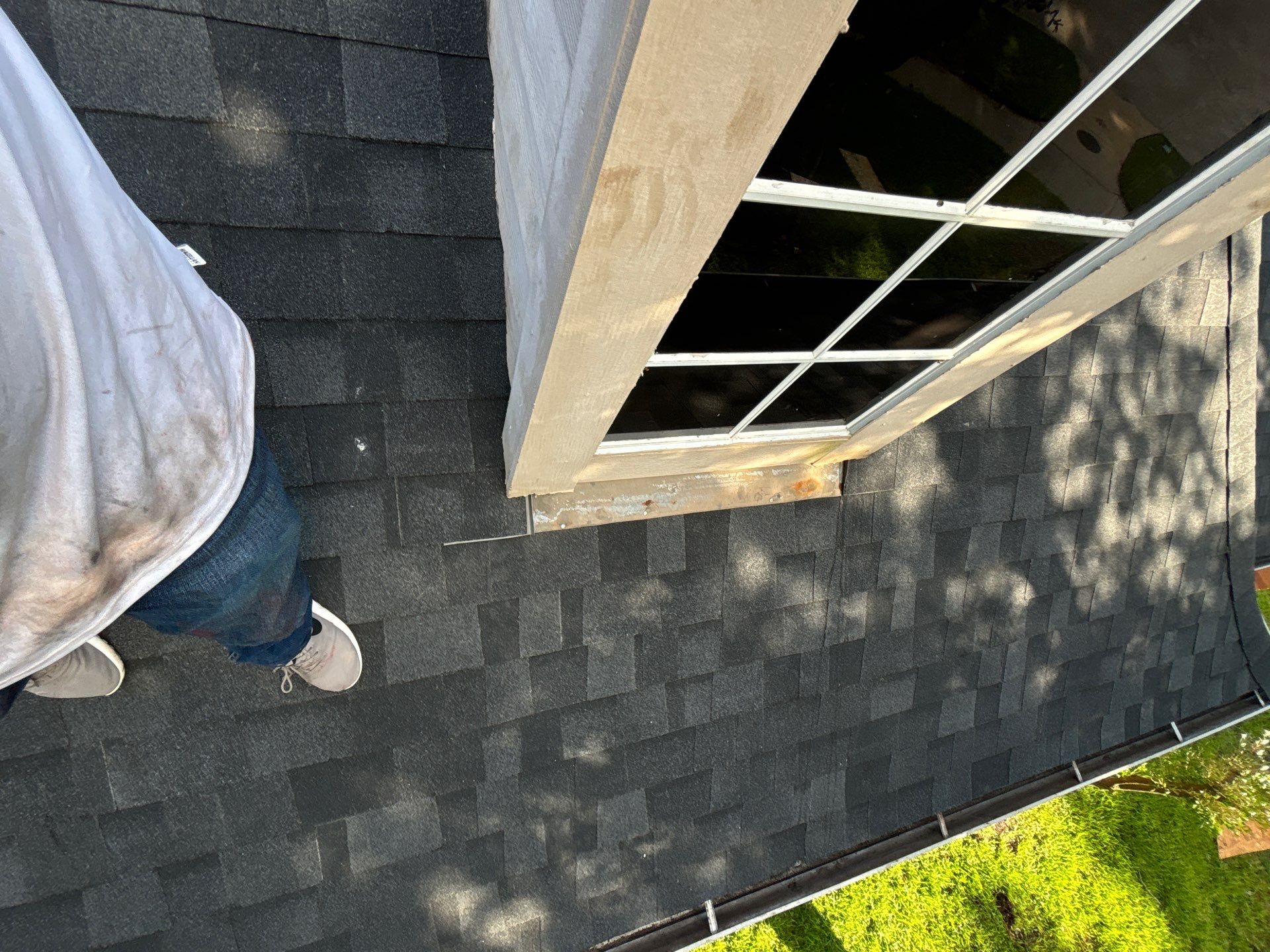 Residential Roofing Installation using Owen's Corning Duration (Lifetime) Shingles by Roof Repair Company