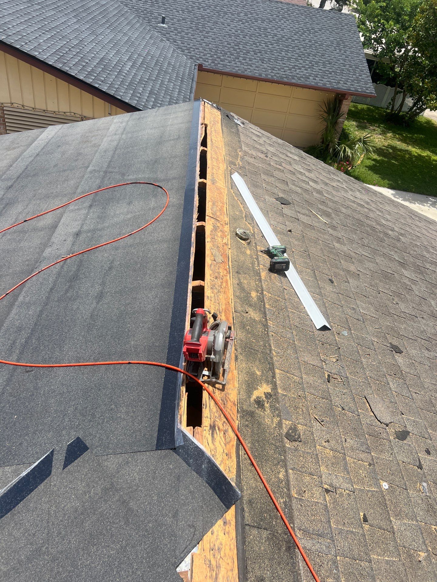Screened in, on Spicewood by Bayfront Roofing and Construction