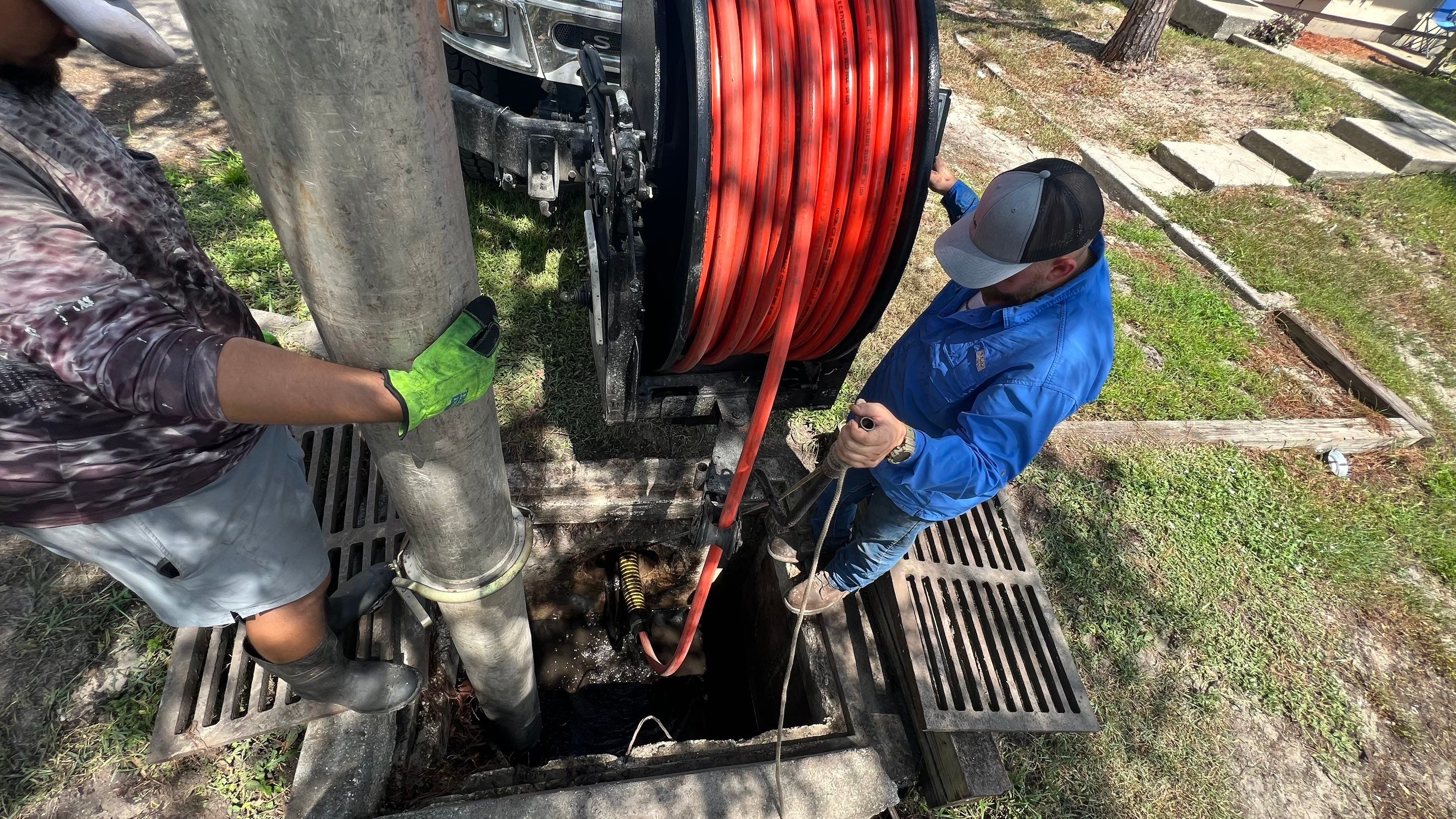 Apartment Complex Storm Water System Cleaning and Maintenance by APS Power & Water