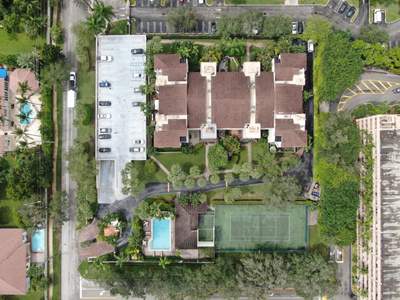 Palm Crest Villas Condo