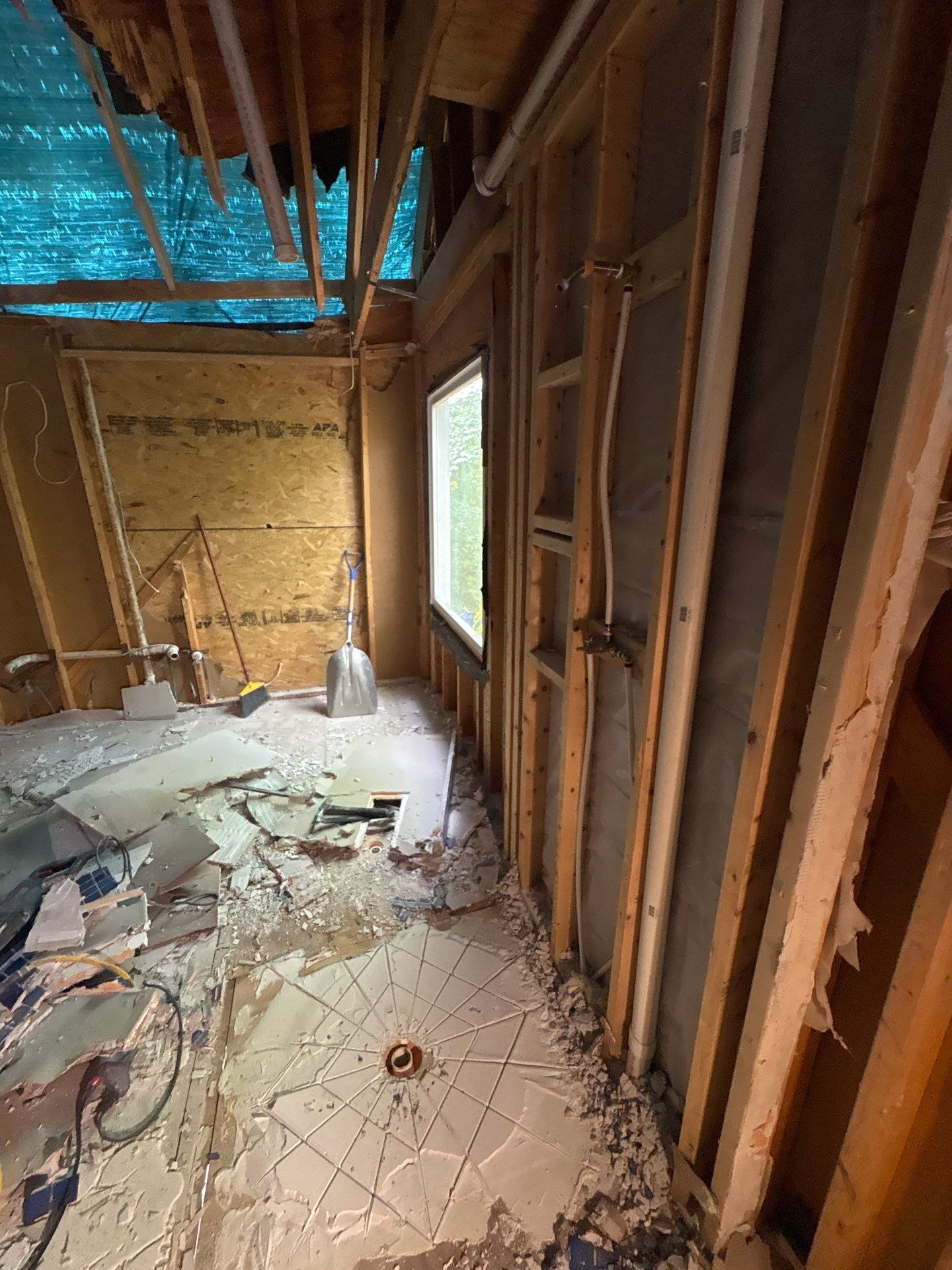 Storm Damage Mitigation and Structural Drying After Tree Impact in Raleigh by One Team Restoration
