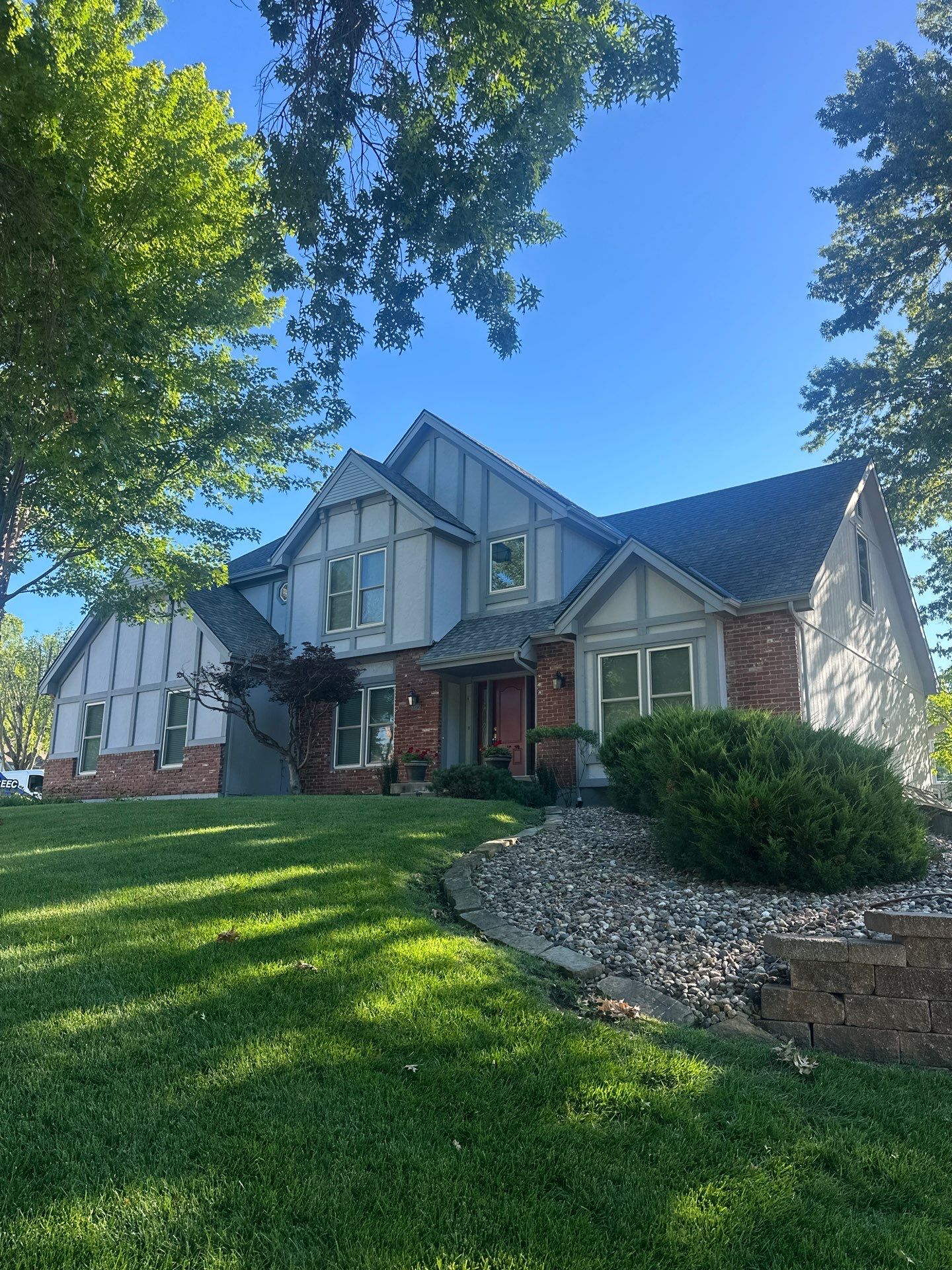 Whole Home Siding Replacement and Gutter Installation in Gladstone by EEC  Windows, Siding & Roofing 