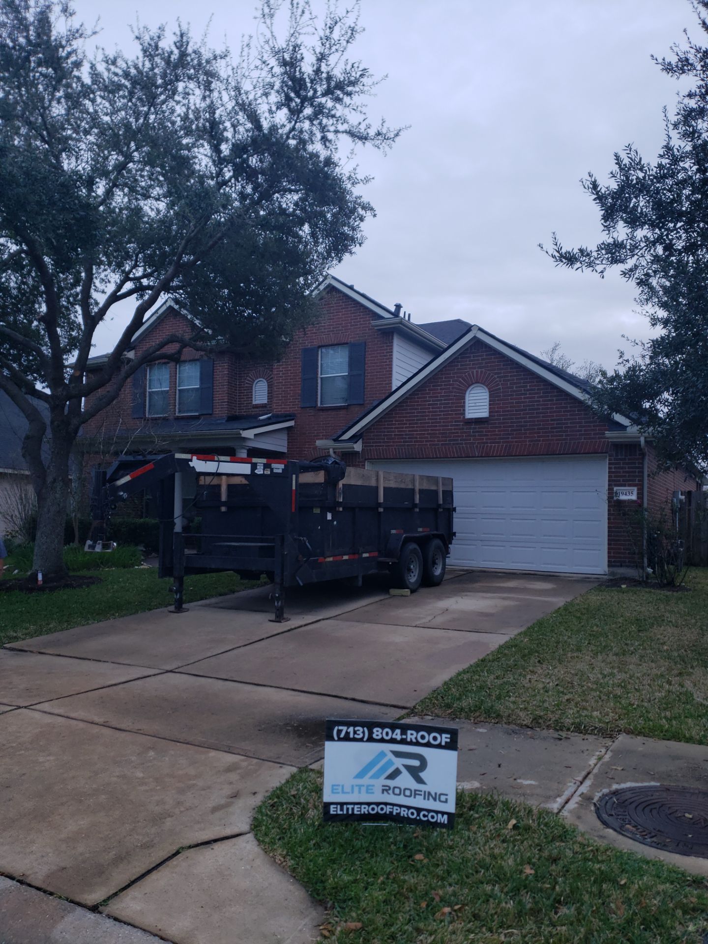 IKO Cambridge - Dual Black by Elite Roofing LLC