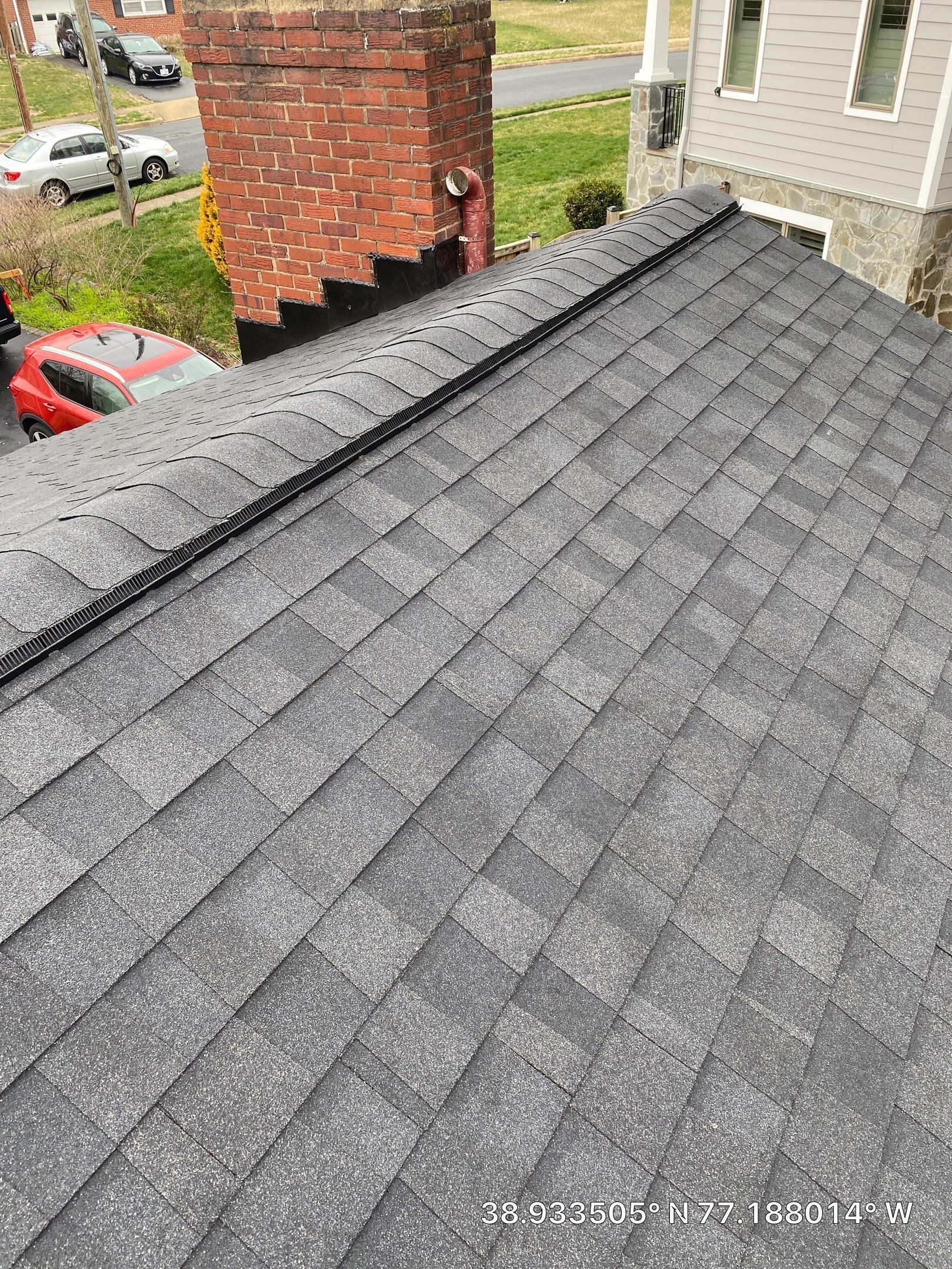 McLean: CertainTeed Landmark Designer Shingles in Charcoal Black by RM Banning, Inc.