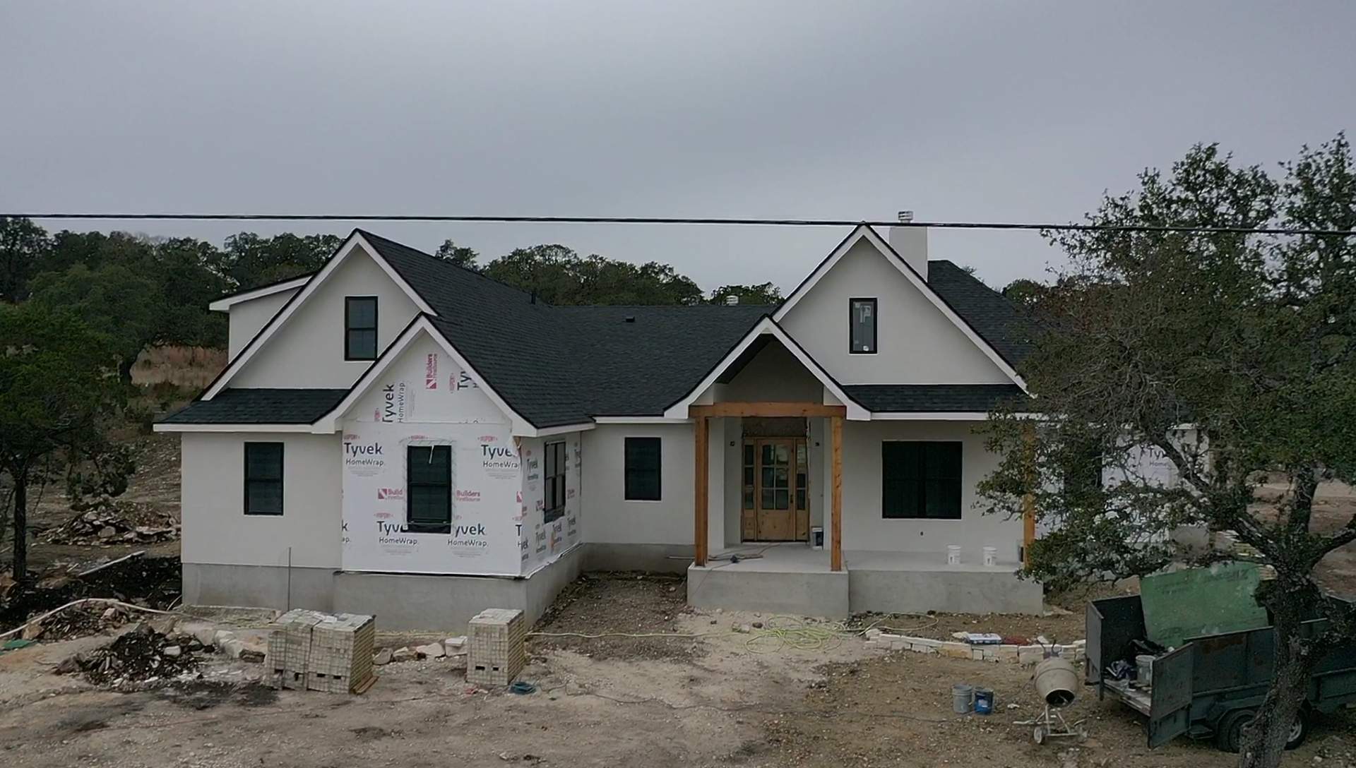 New Home Construction using Owens Corning 30 year Architectural Shingles by Premier Roofing and Contracting