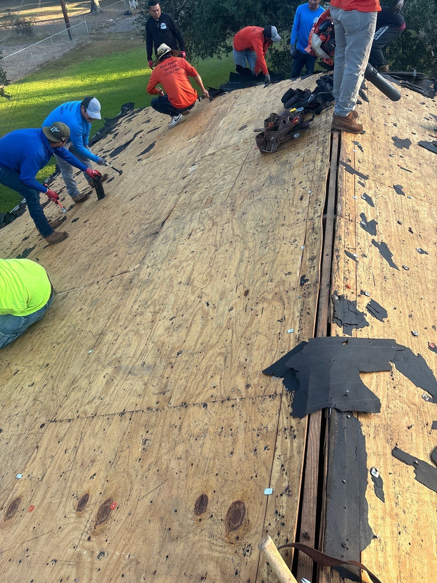 Residential Roofing Installation using Owen's Corning Duration (Lifetime) Shingles by Roof Repair Company