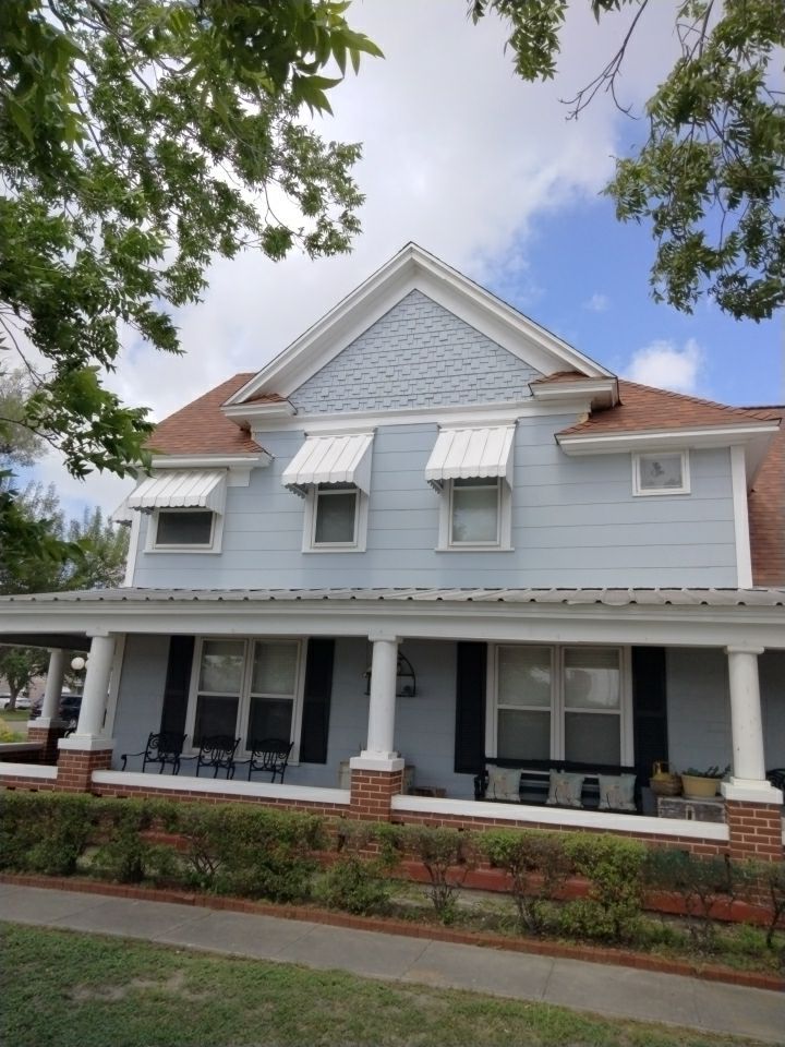 Sinton ShowStopper by Bayfront Roofing and Construction